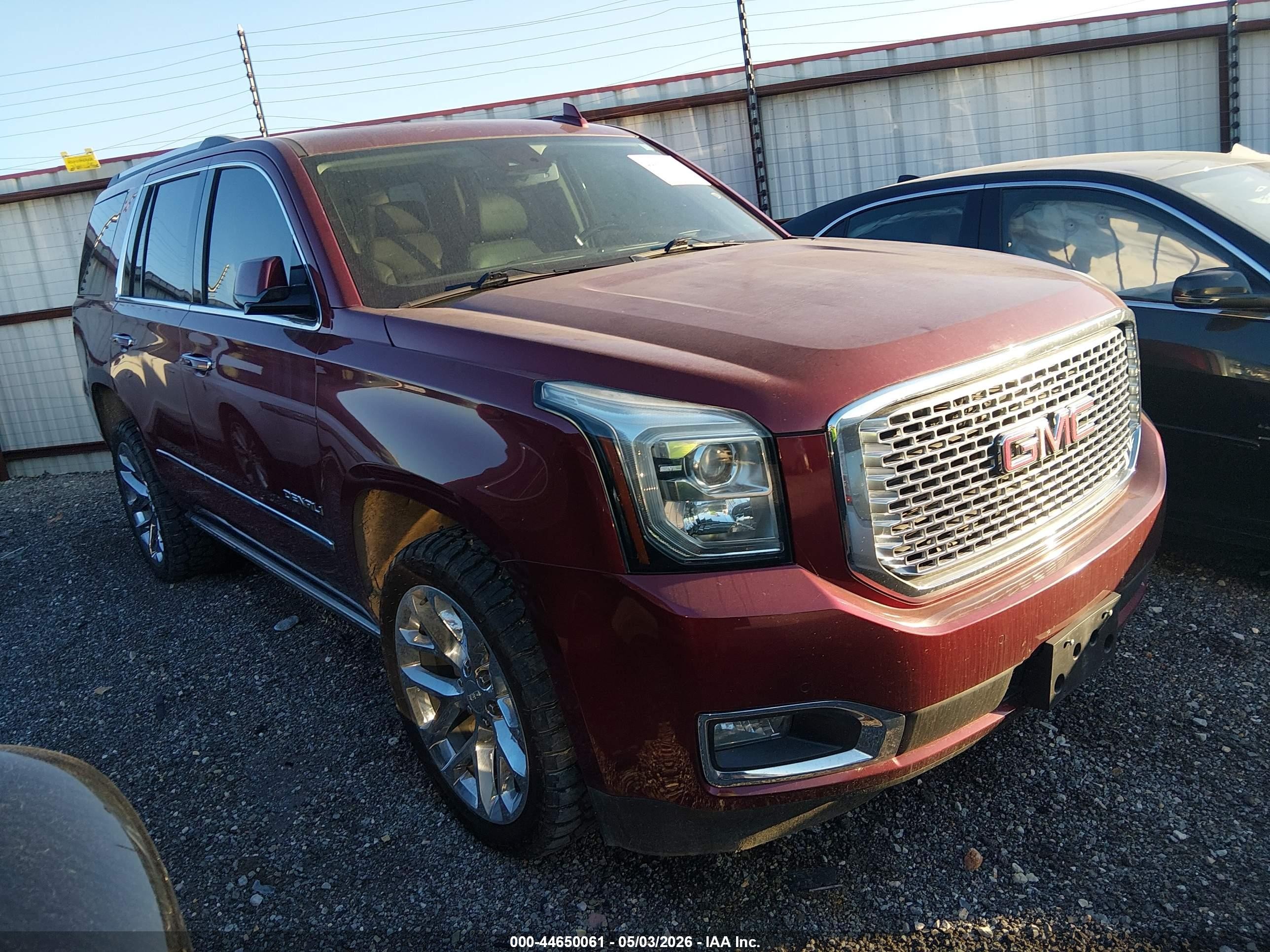 2017 GMC Yukon Denali, VIN 1GKS2CKJ0HR244866 — Side
