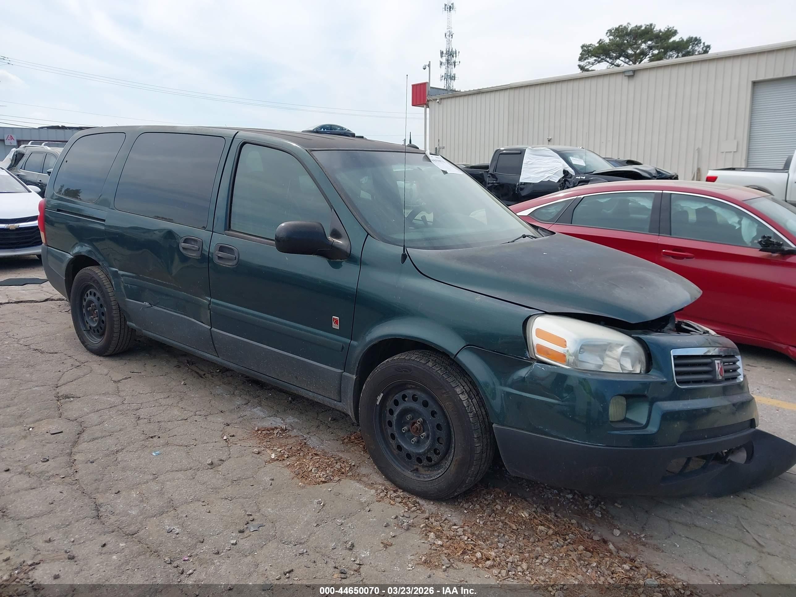 2005 Saturn Relay 2, VIN 5GZDV03L05D173377 — Перед