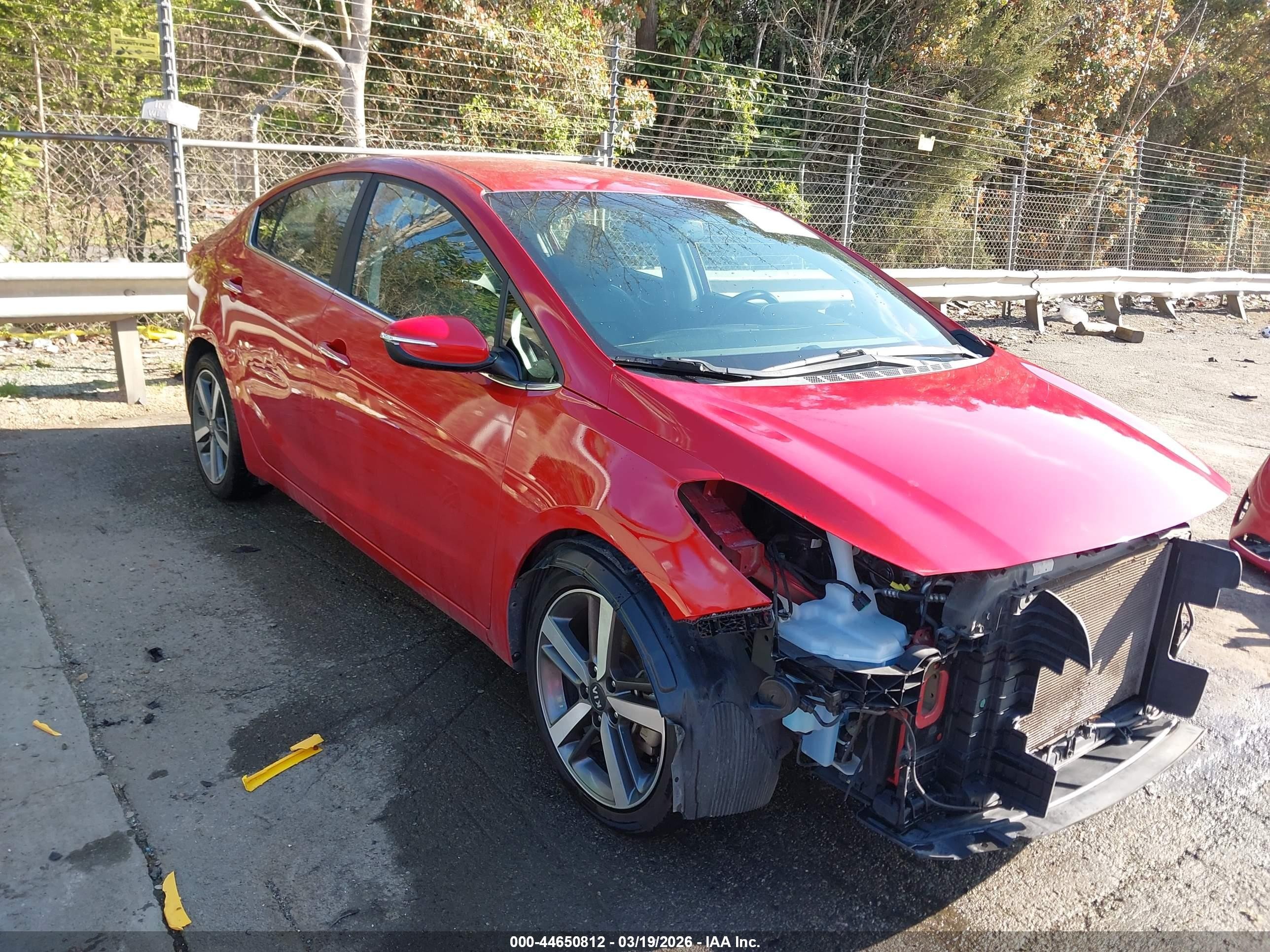 2017 Kia Forte EX, VIN 3KPFL4A85HE106282 — Front end