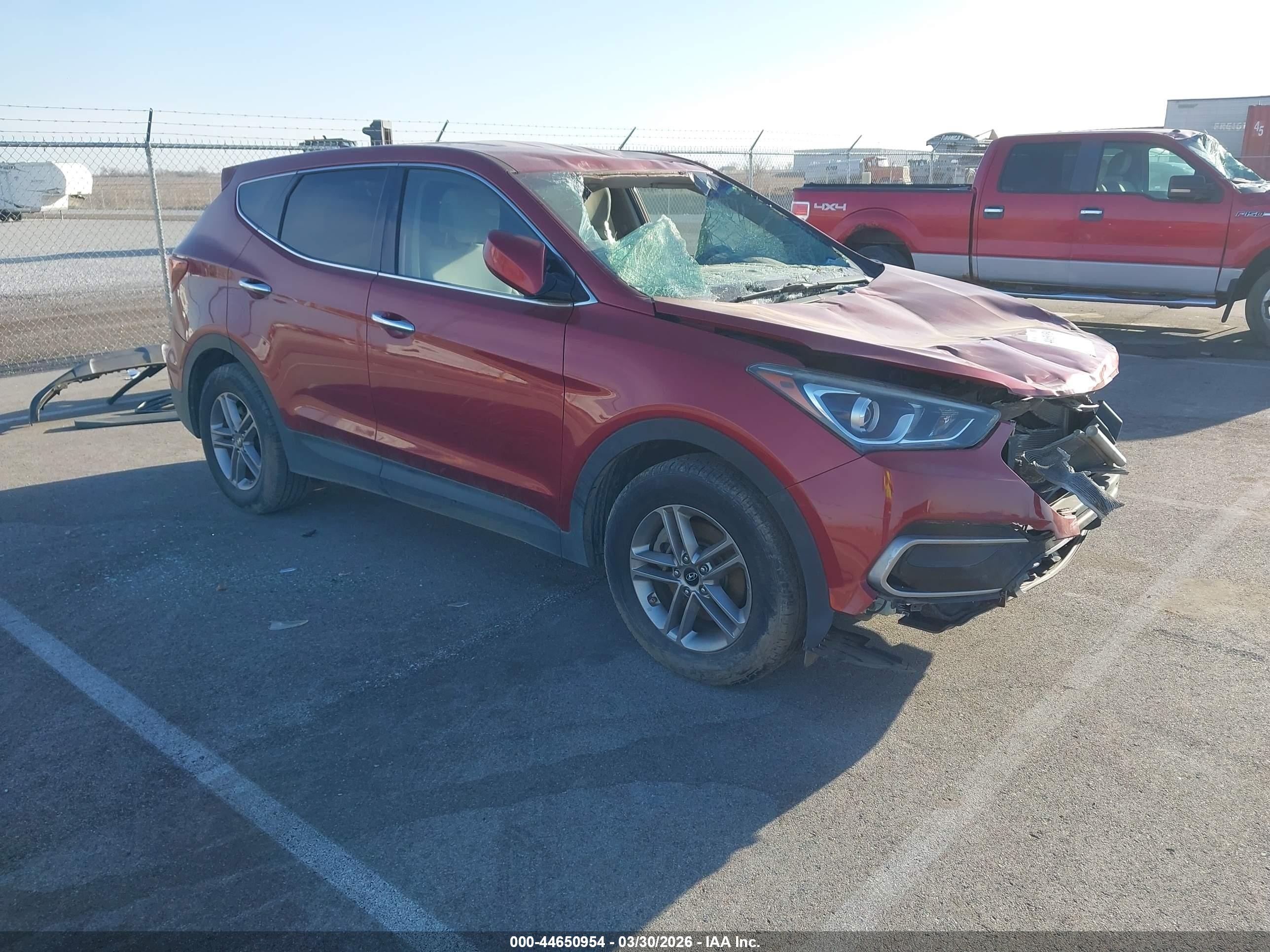 2017 Hyundai Santa Fe 2.4L, VIN 5XYZT3LB8HG451017 — Front end