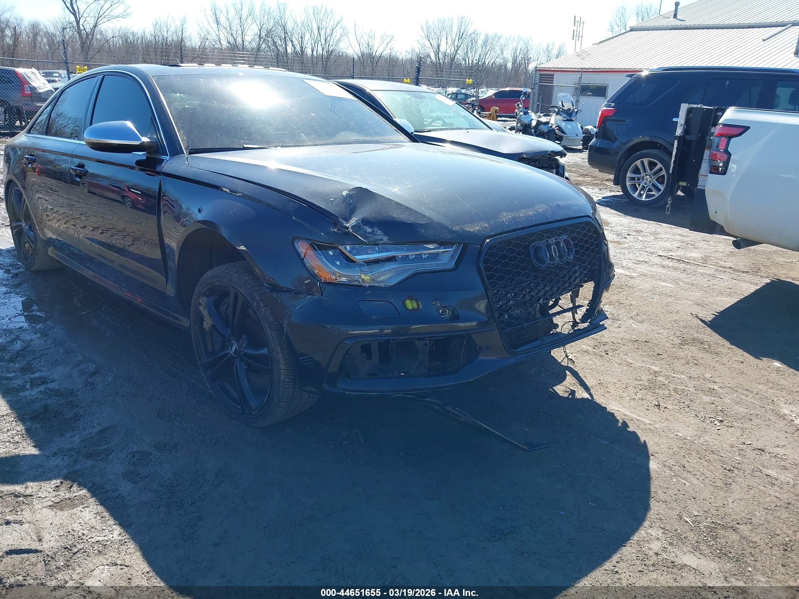 2014 Audi S6 Prestige, VIN WAUF2AFC4EN135744 — Перед