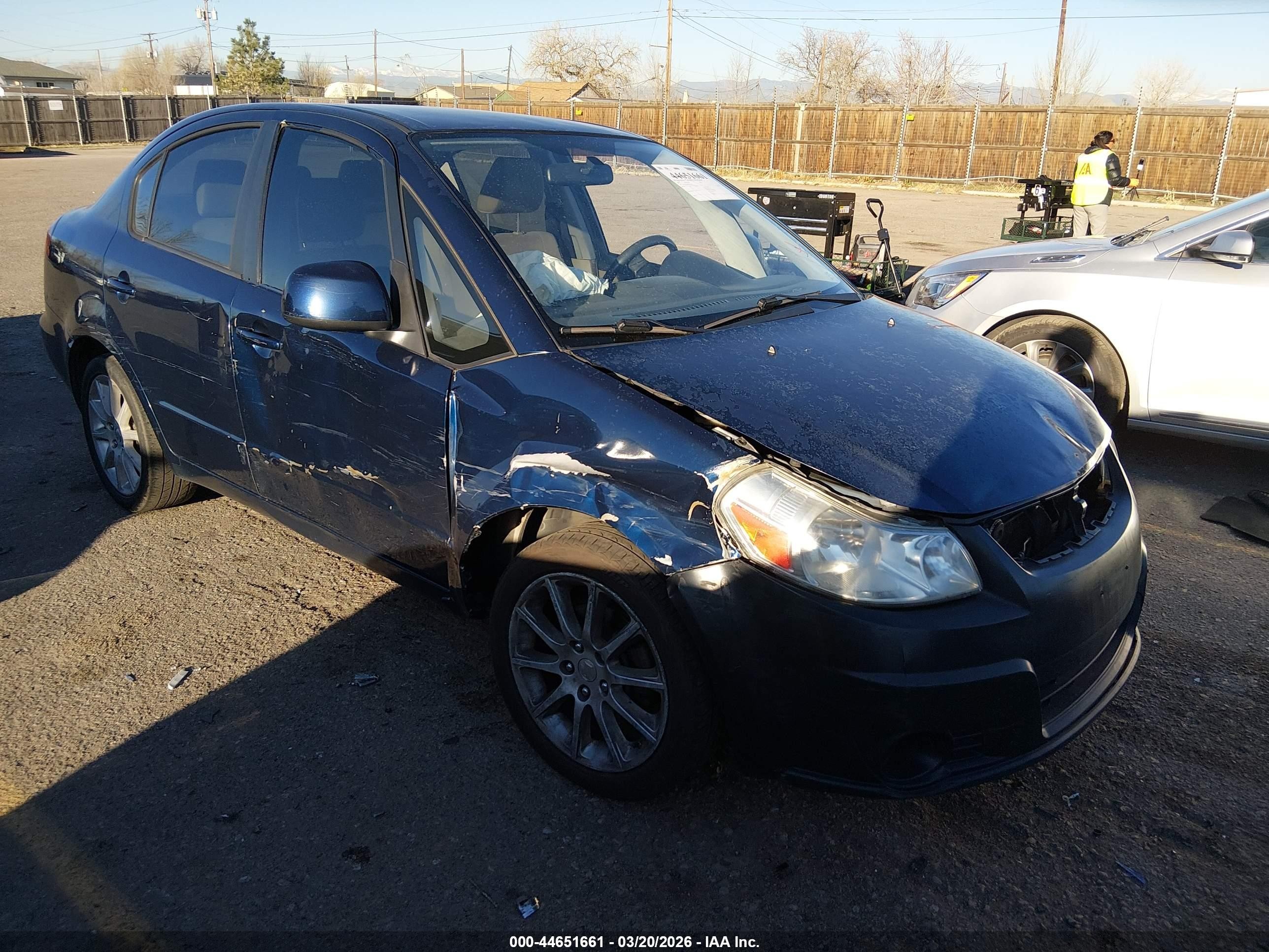 2011 Suzuki SX4 LE, VIN JS2YC5A29B6302786 — Front end