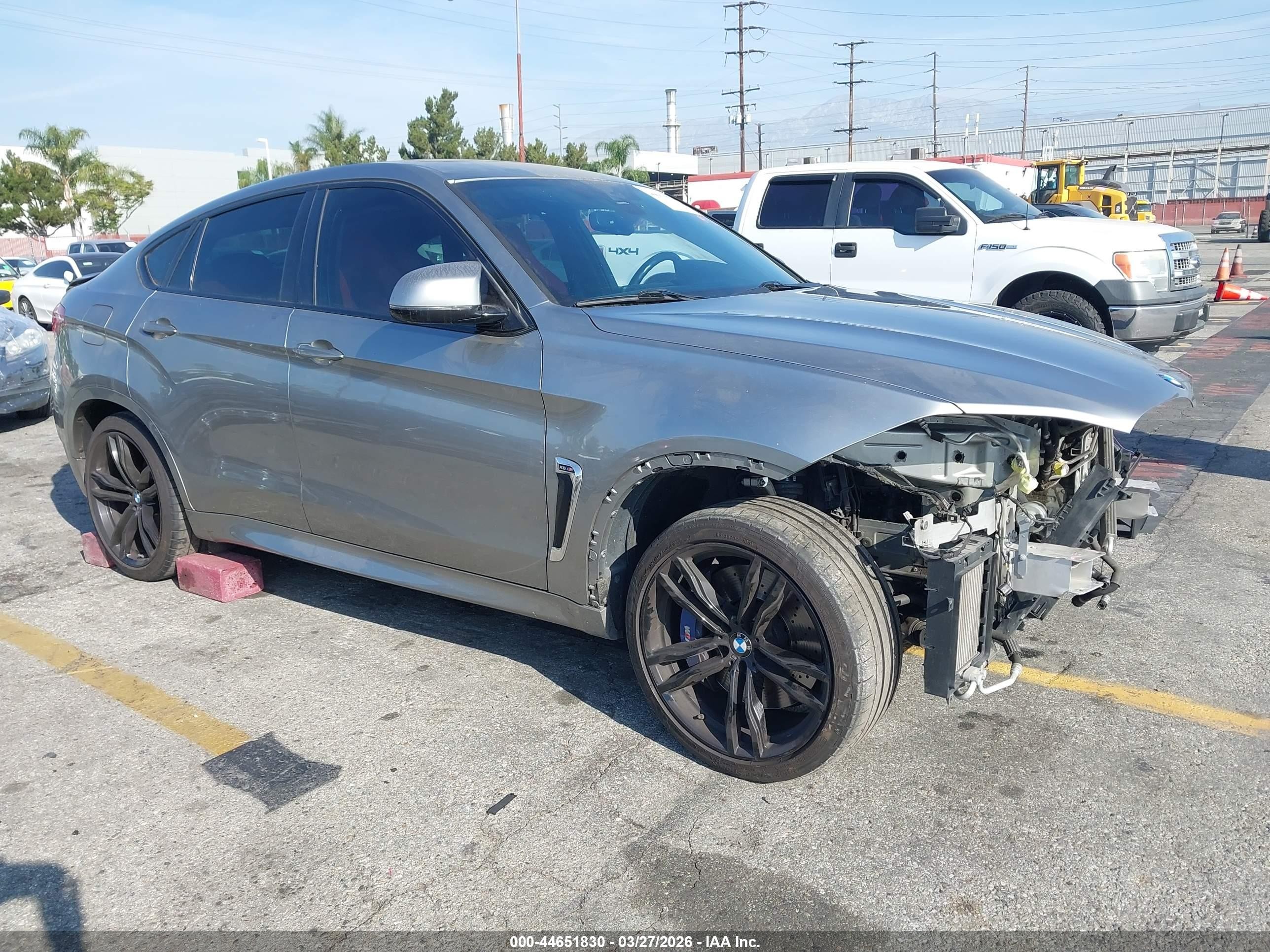 2018 BMW X6 M, VIN 5YMKW8C52J0Y74615 — Front end