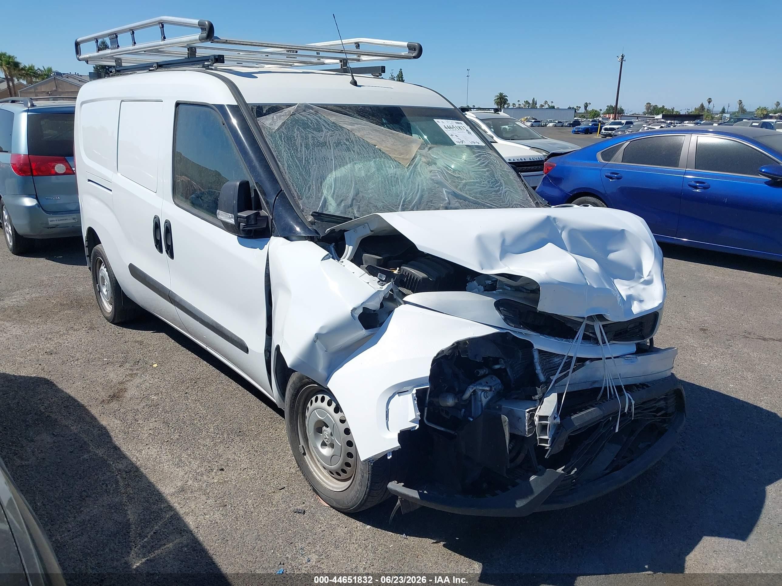 2022 Ram ProMaster City Passenger, VIN ZFB636VP1N6W05050 — Front end