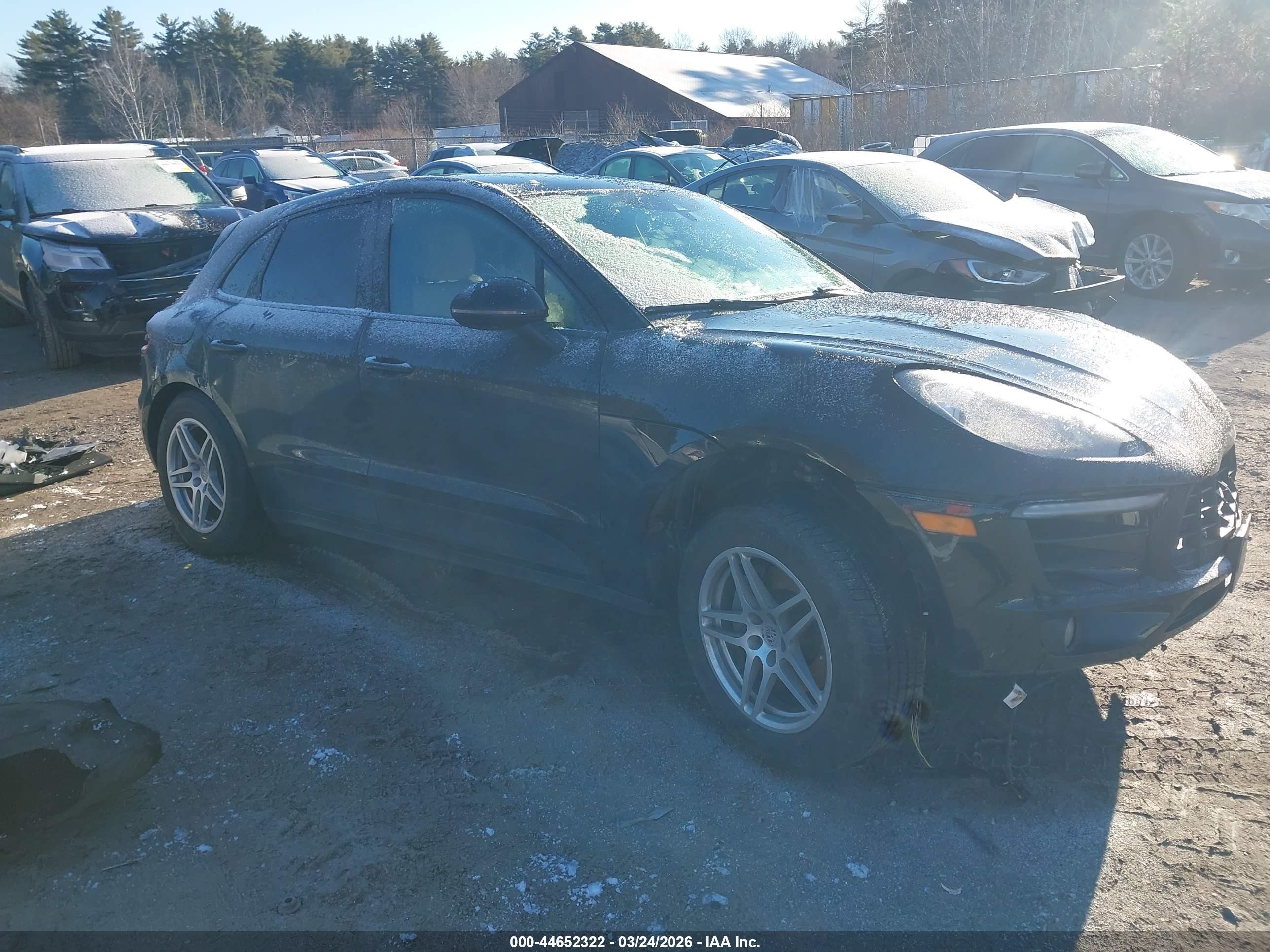 2018 Porsche Macan, VIN WP1AA2A5XJLB02850 — Rear end