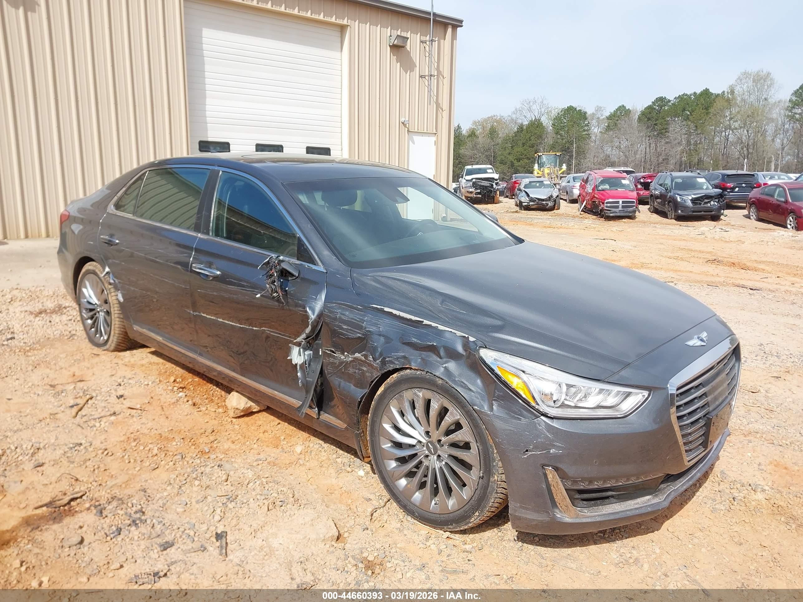 2018 Genesis G90 Ultimate, VIN KMHG54JH6JU041539 — Side