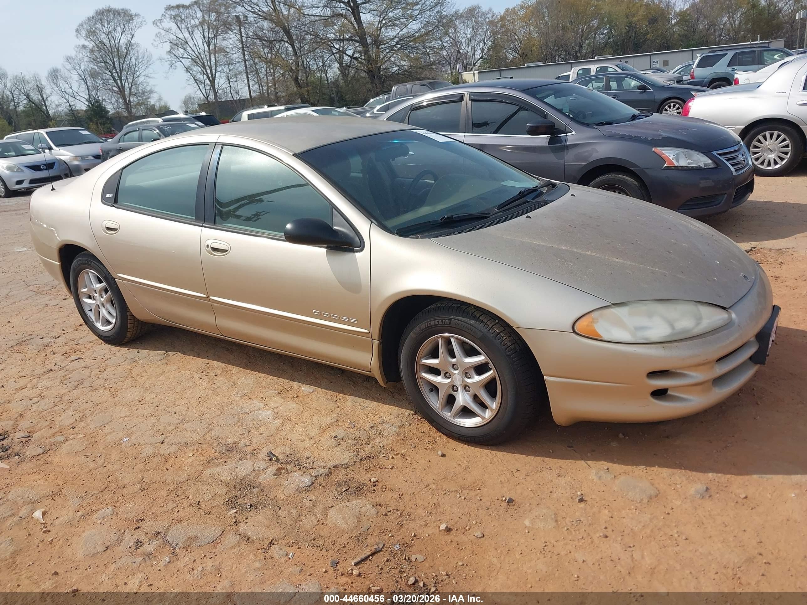 2001 Dodge Intrepid SE, VIN 2B3HD46R41H580663 — Normal wear