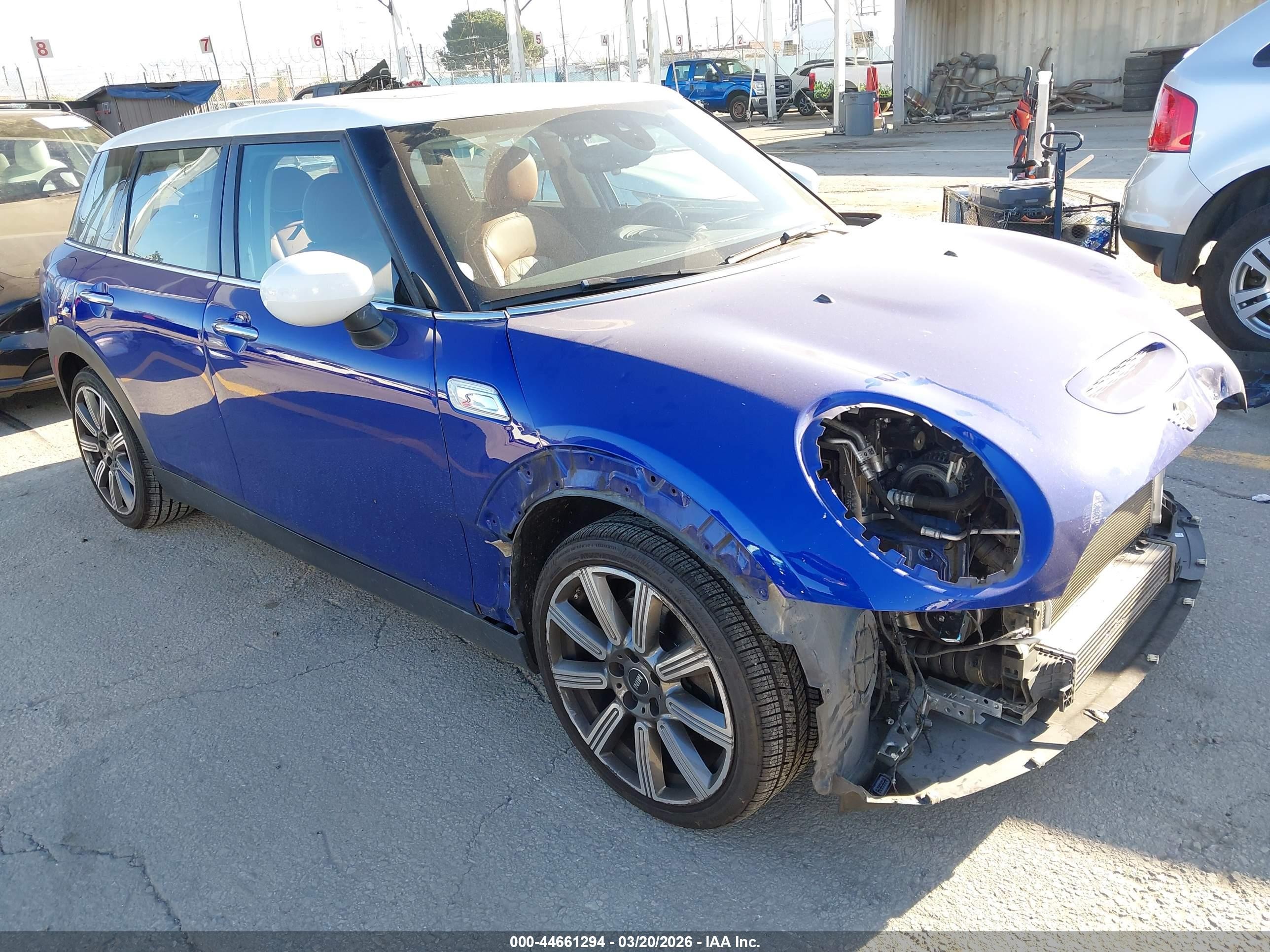 2020 MINI Clubman Cooper S, VIN WMWLV7C00L2M65080 — Фото с аукциона 1 of 5