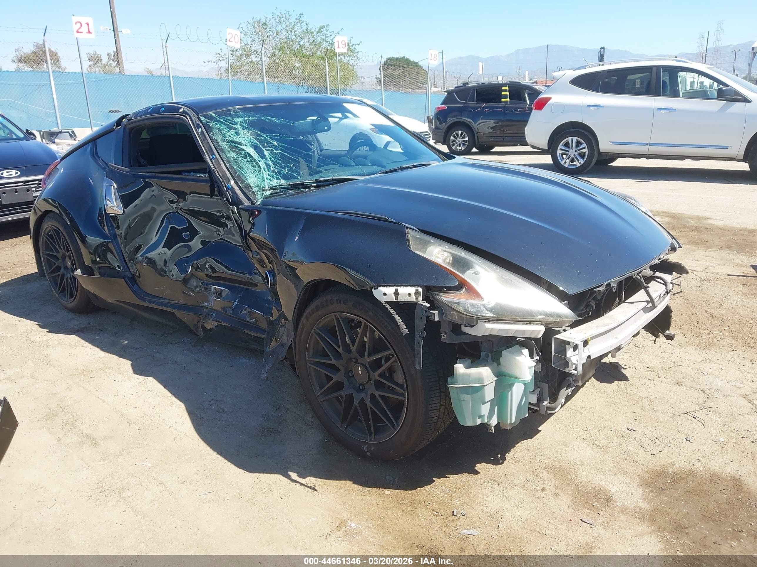 2019 Nissan 370Z Sport Touring, VIN JN1AZ4EH4KM422075 — Side