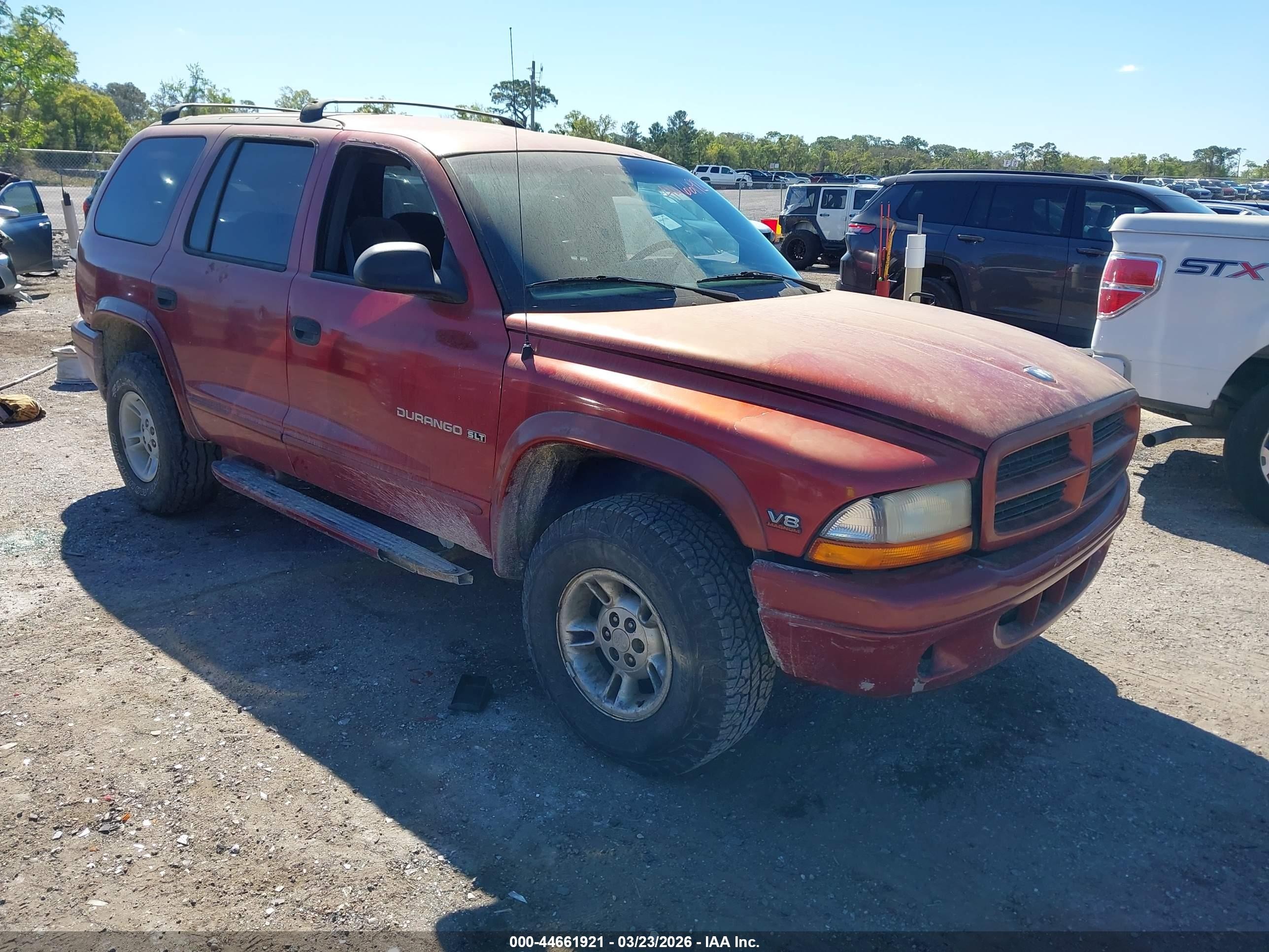 1998 Dodge Durango, VIN 1B4HS28Y0WF186970 — Front end