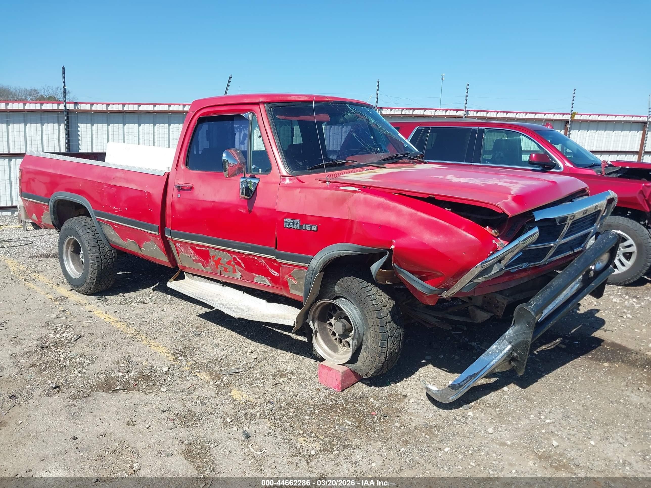 1993 Dodge W SERIES, VIN 1B7HM16Y5PS150498 — Front end