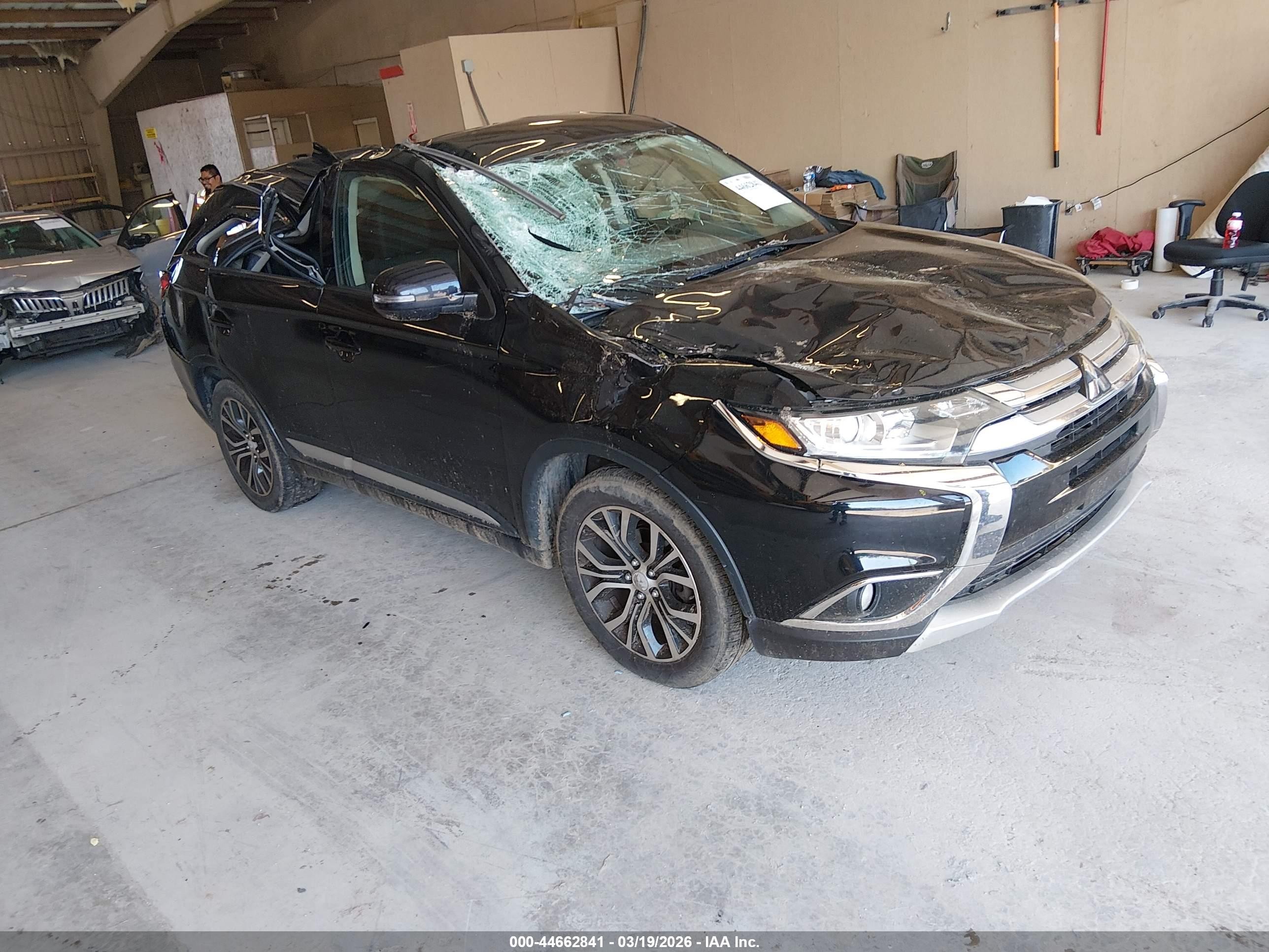 2017 Mitsubishi Outlander SE, VIN JA4AD3A33HZ050282 — Storm