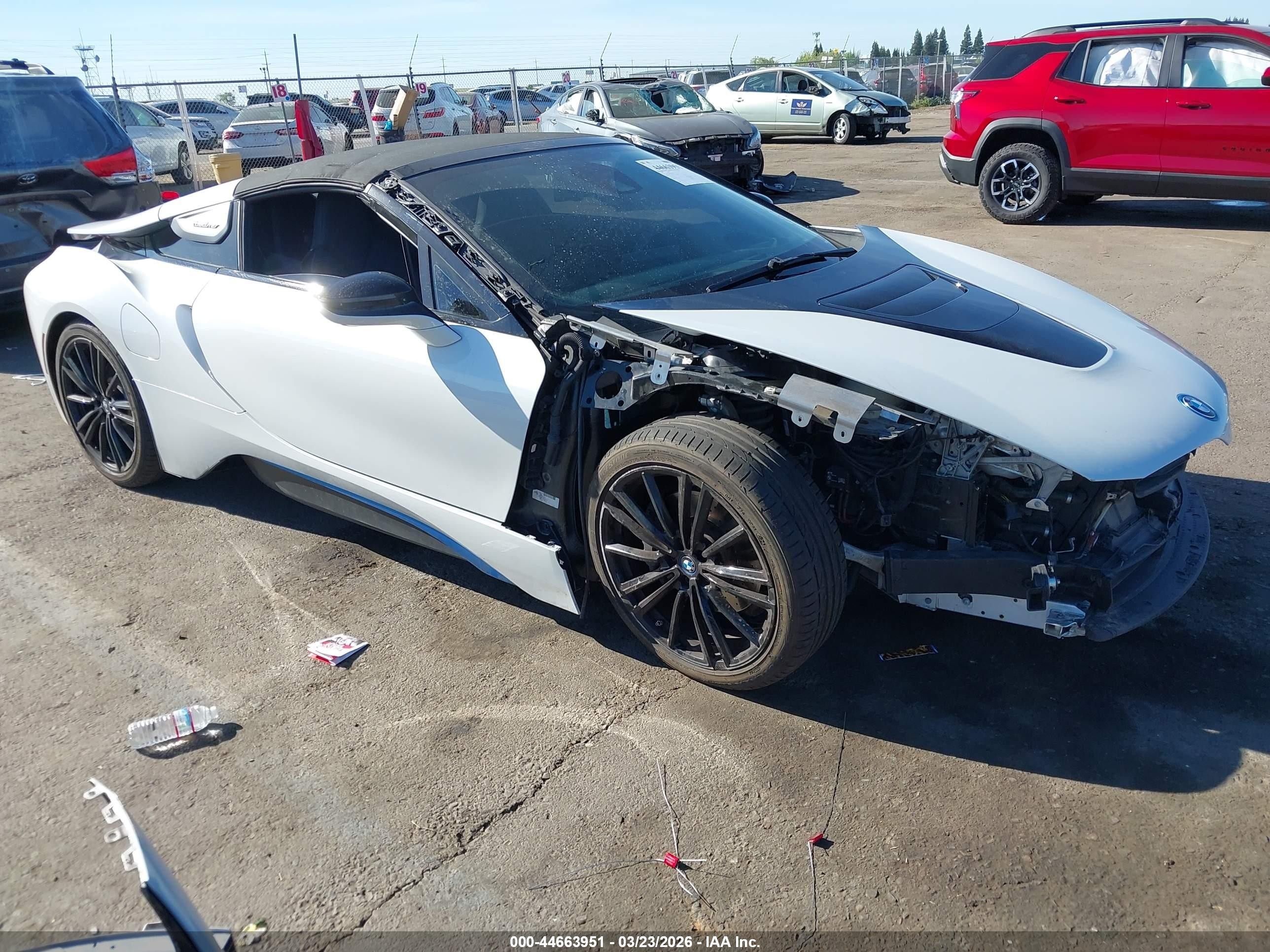 2019 BMW i8, VIN WBY2Z6C51K7D09514 — Front end