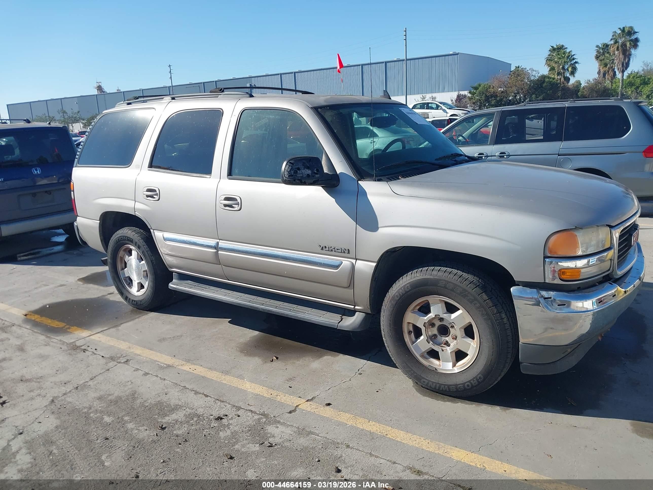 2006 GMC Yukon SLT, VIN 1GKEC13Z36R134569 — Normal wear