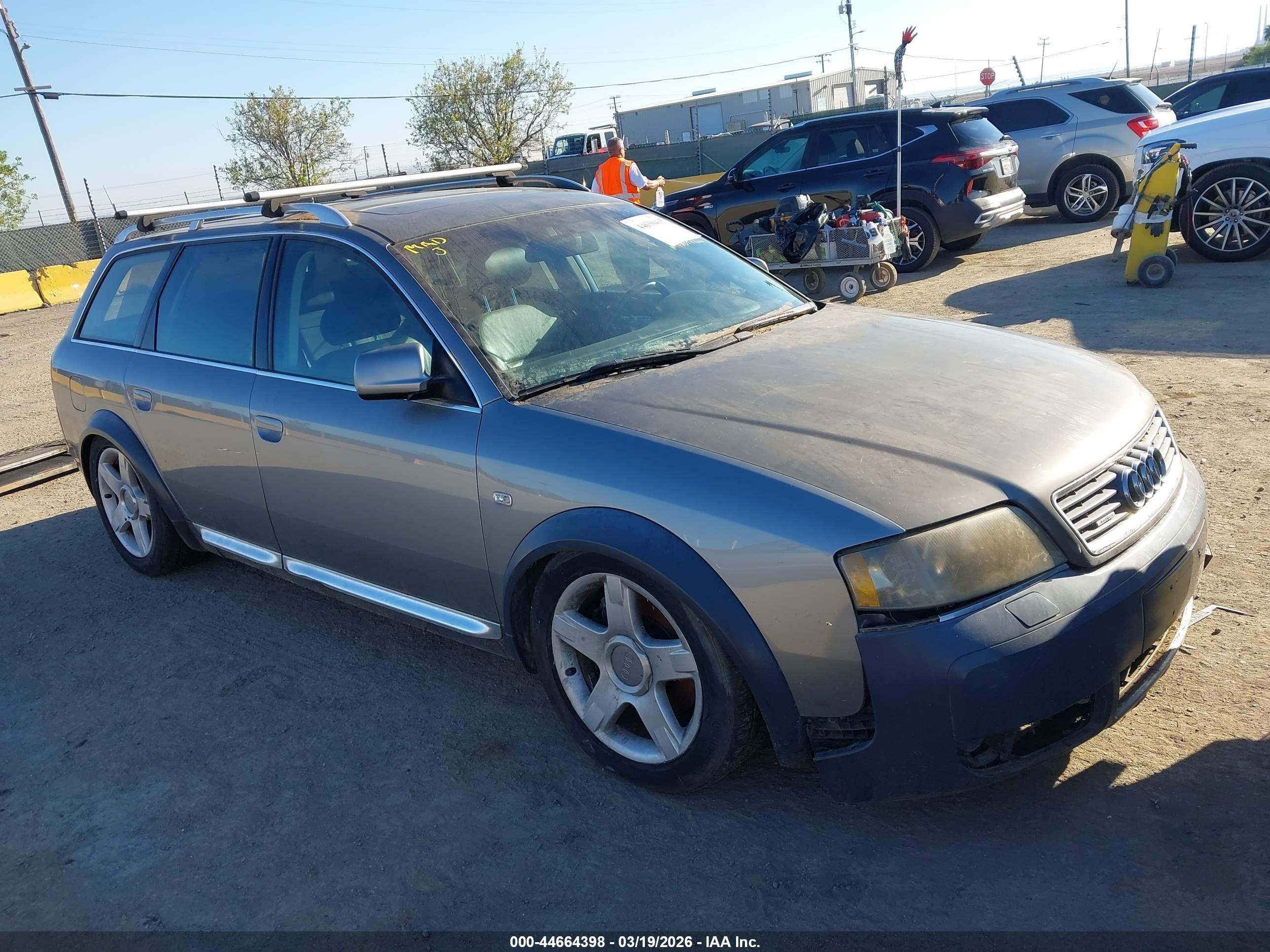 2004 Audi allroad A6 V8, VIN WA1YD64B34N026360 — Перед
