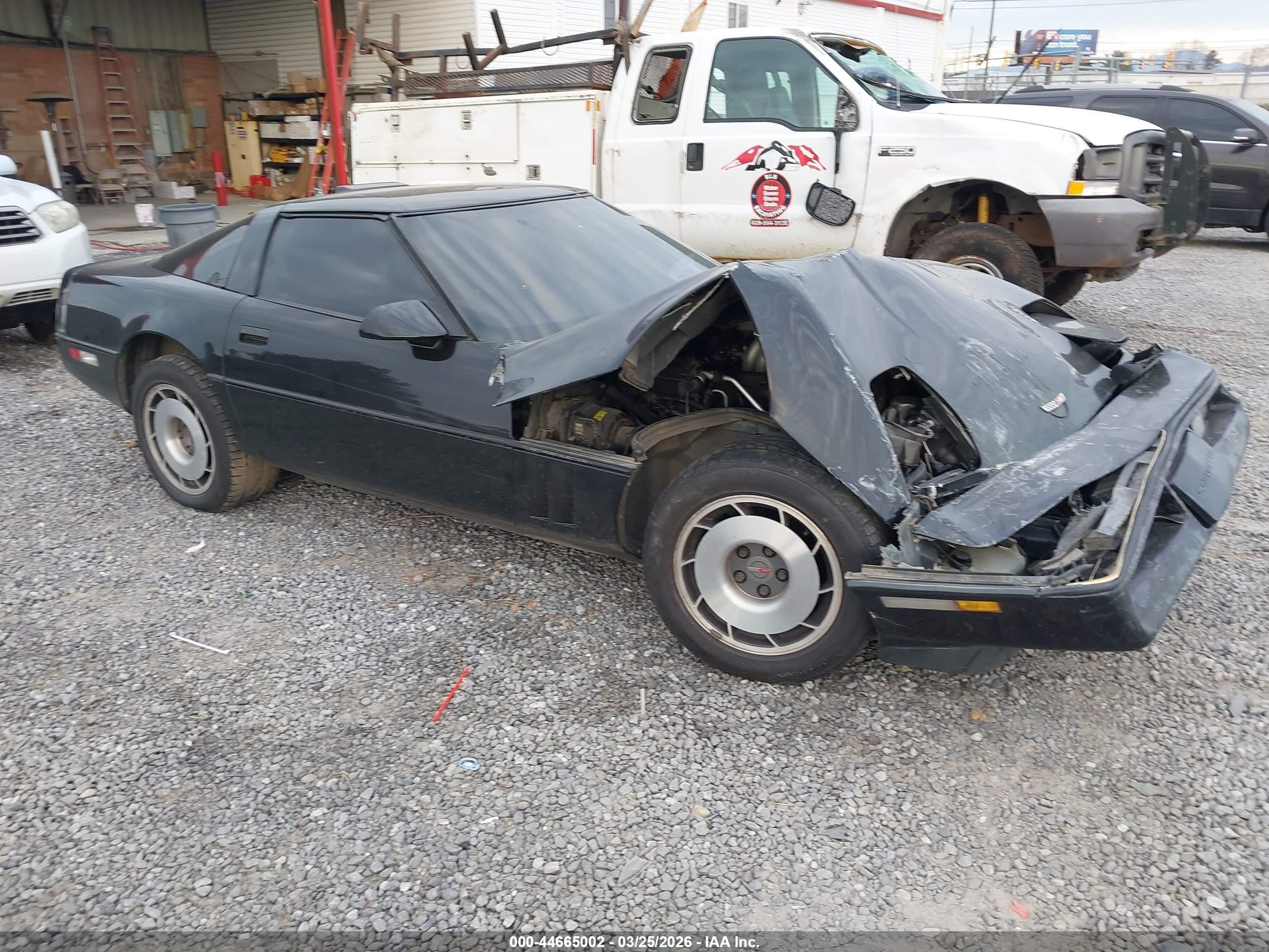 1987 Chevrolet Corvette, VIN 1G1YY2185H5106074 — Front end