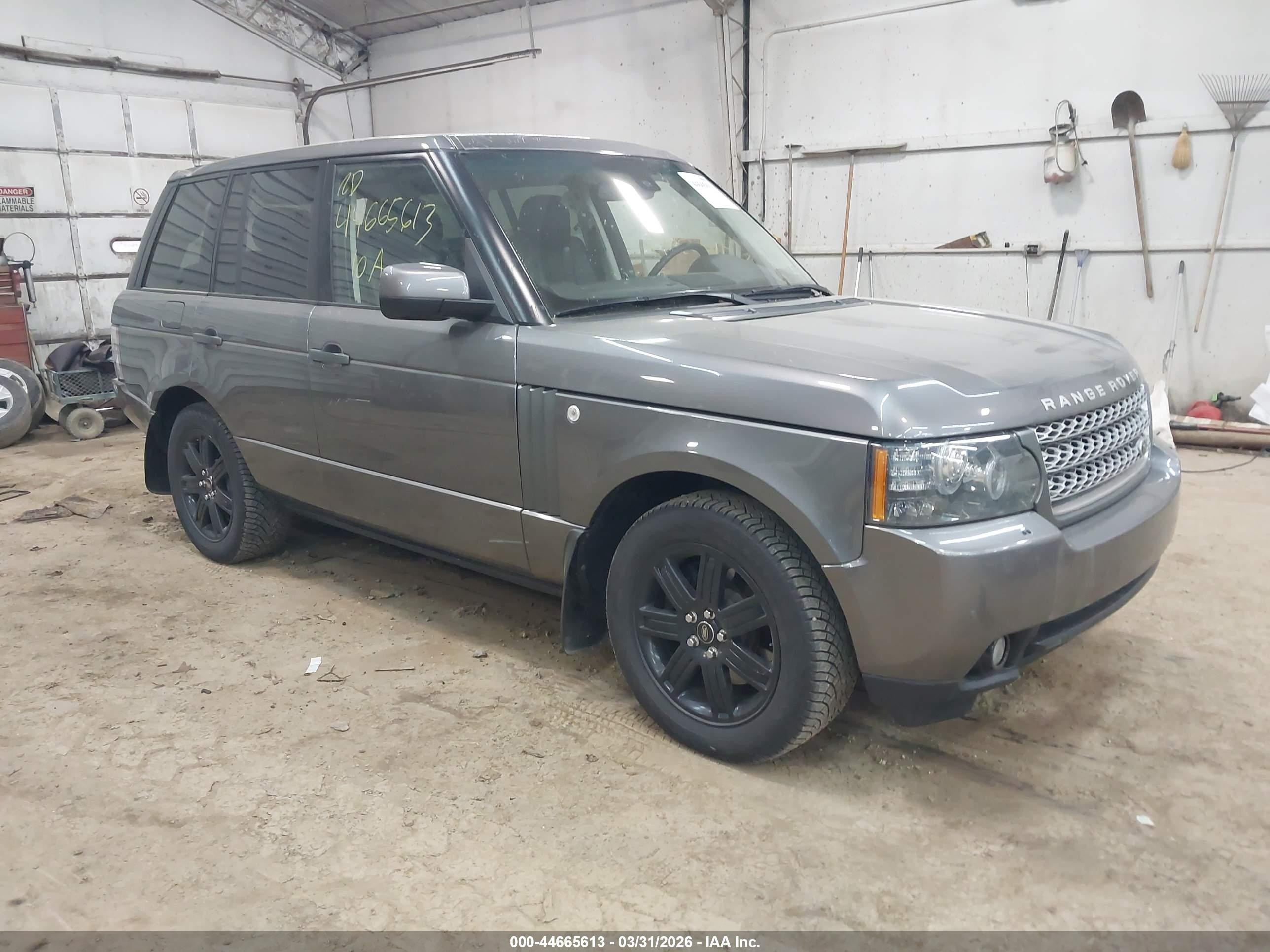 2010 Land Rover Range Rover HSE Lux, VIN SALMF1D44AA309803 — Roof