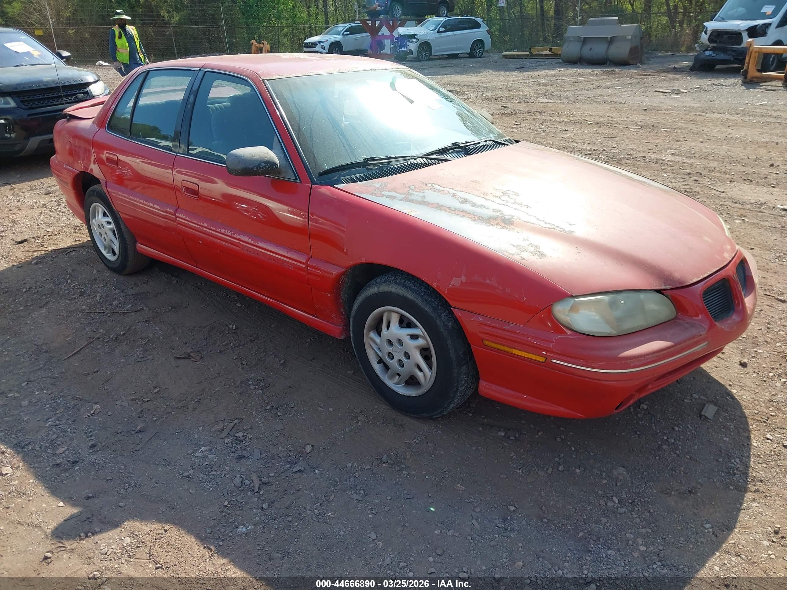 1997 Pontiac Grand Am SE1, VIN 1G2NE52T2VC791881 — Rear end