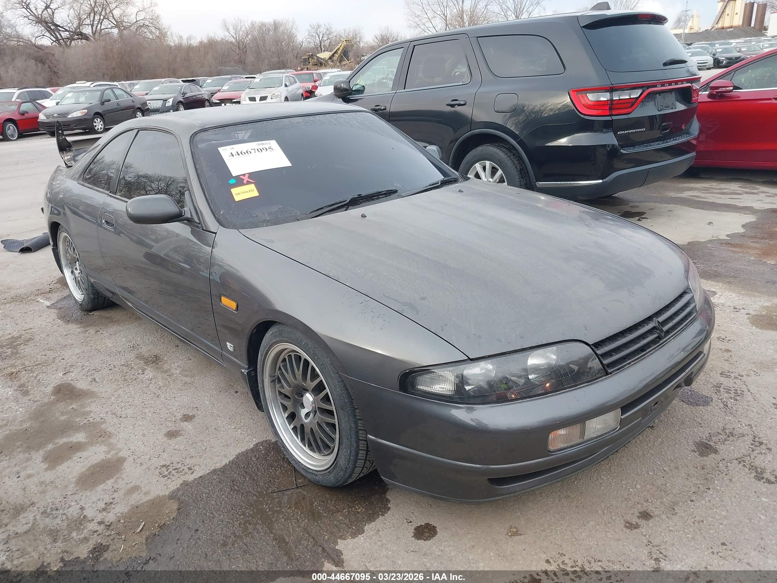 1995 Nissan Skyline, VIN HR33021801 — Rear end