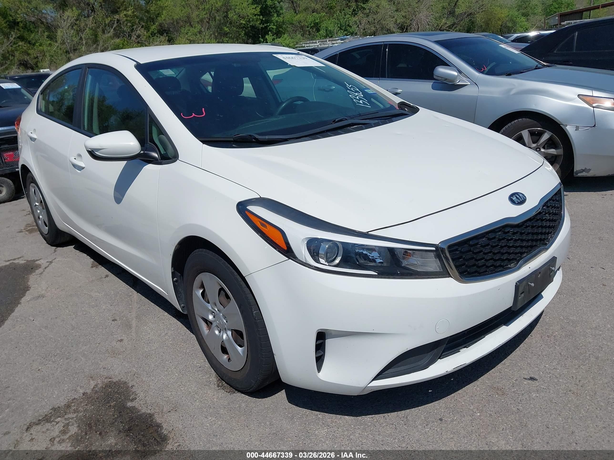 2017 Kia Forte LX, VIN 3KPFK4A74HE133855 — Normal wear