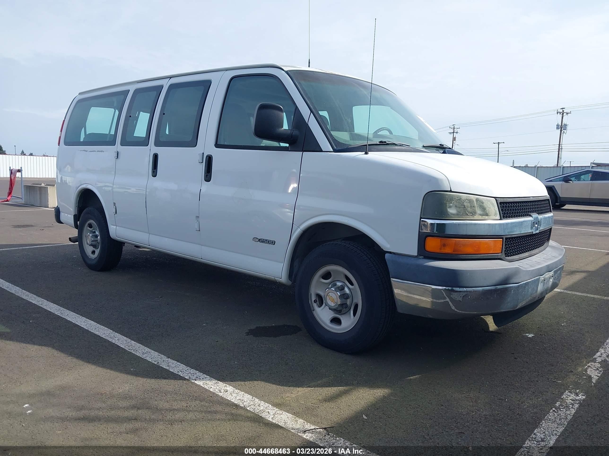 2003 Chevrolet Express, VIN 1GAGG25U731112609 — All over