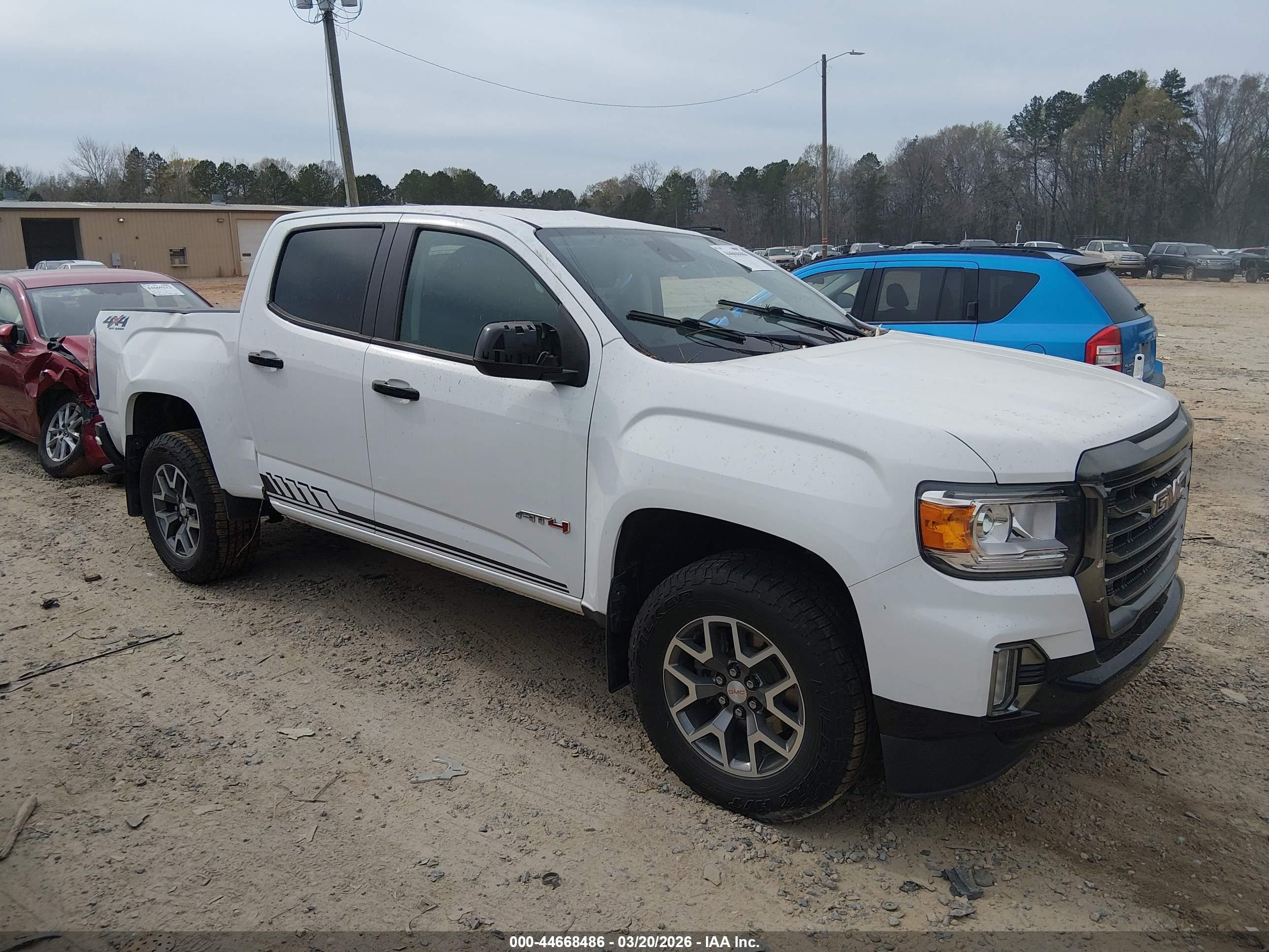 2022 GMC Canyon 4WD AT4, VIN 1GTG6FEN3N1160749 — Rear end
