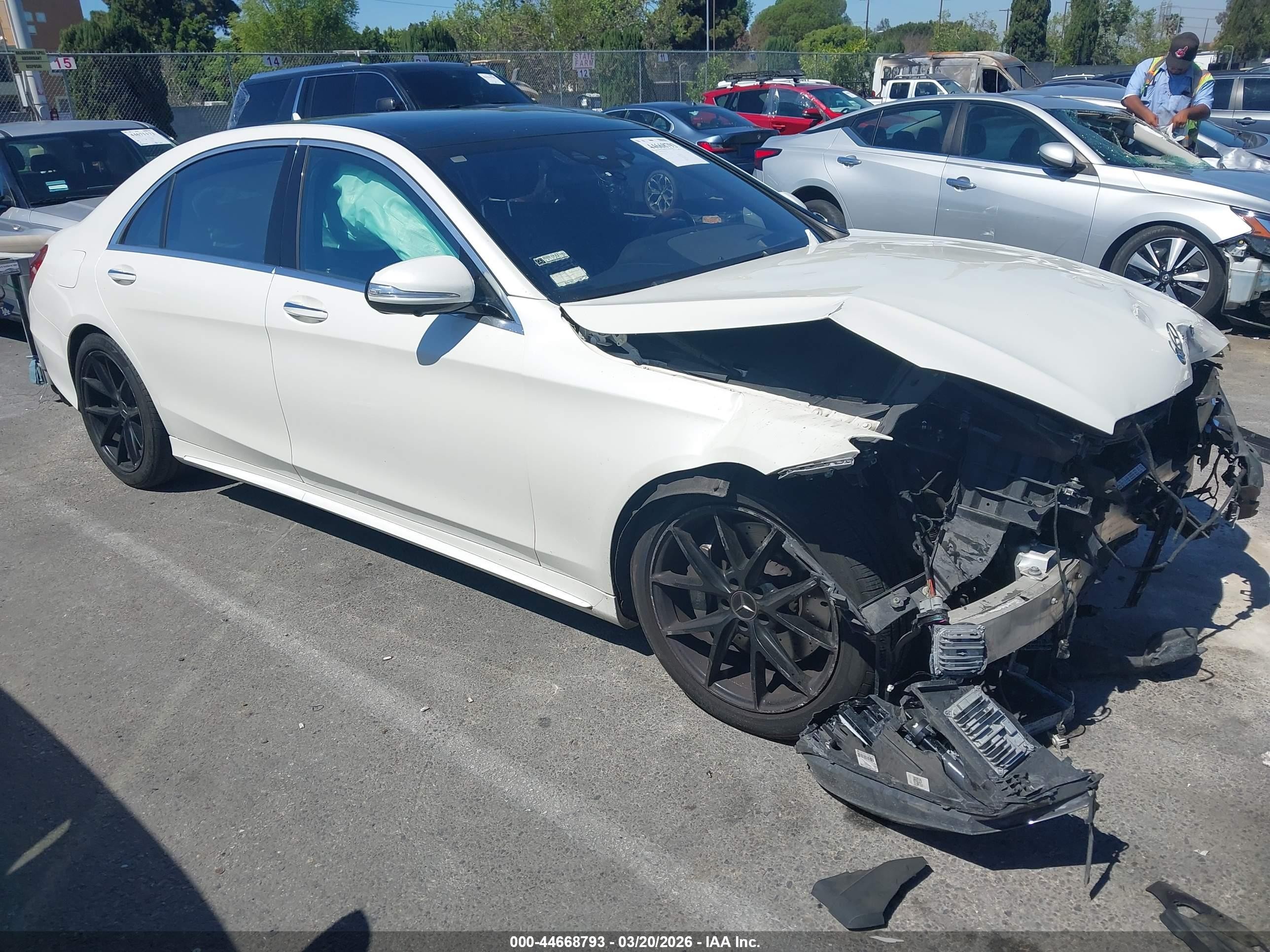 2015 Mercedes-Benz S 550, VIN WDDUG8CB3FA184853 — Front end