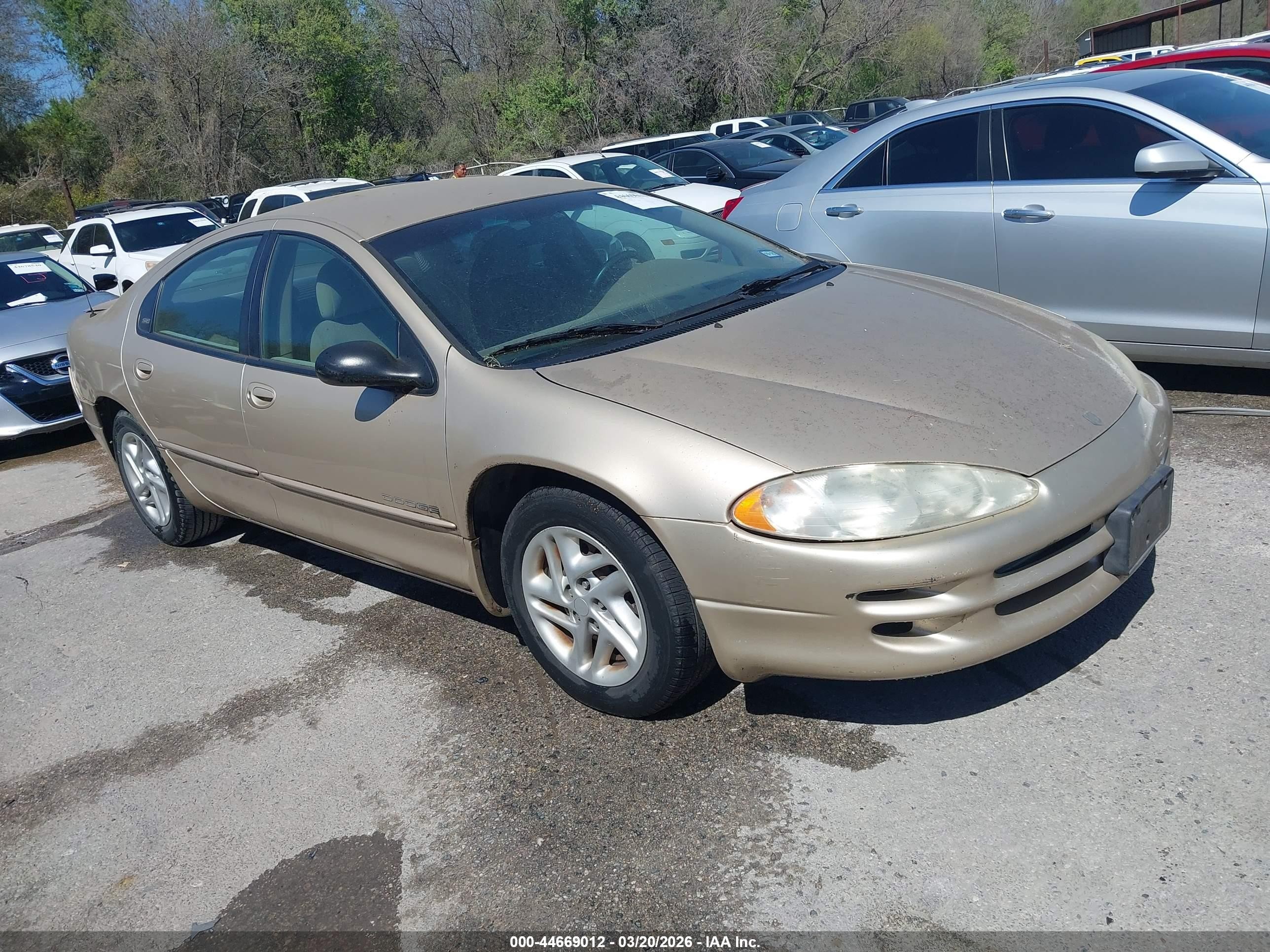 2001 Dodge Intrepid SE, VIN 2B3HD46R31H677188 — Rear end