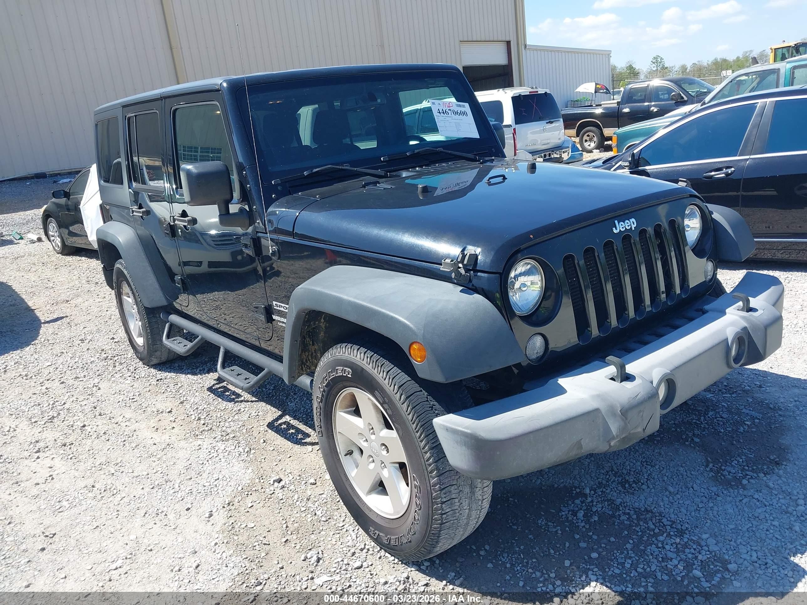 2017 Jeep Wrangler Unlimited Sport, VIN 1C4BJWDG9HL719760 — Rear end