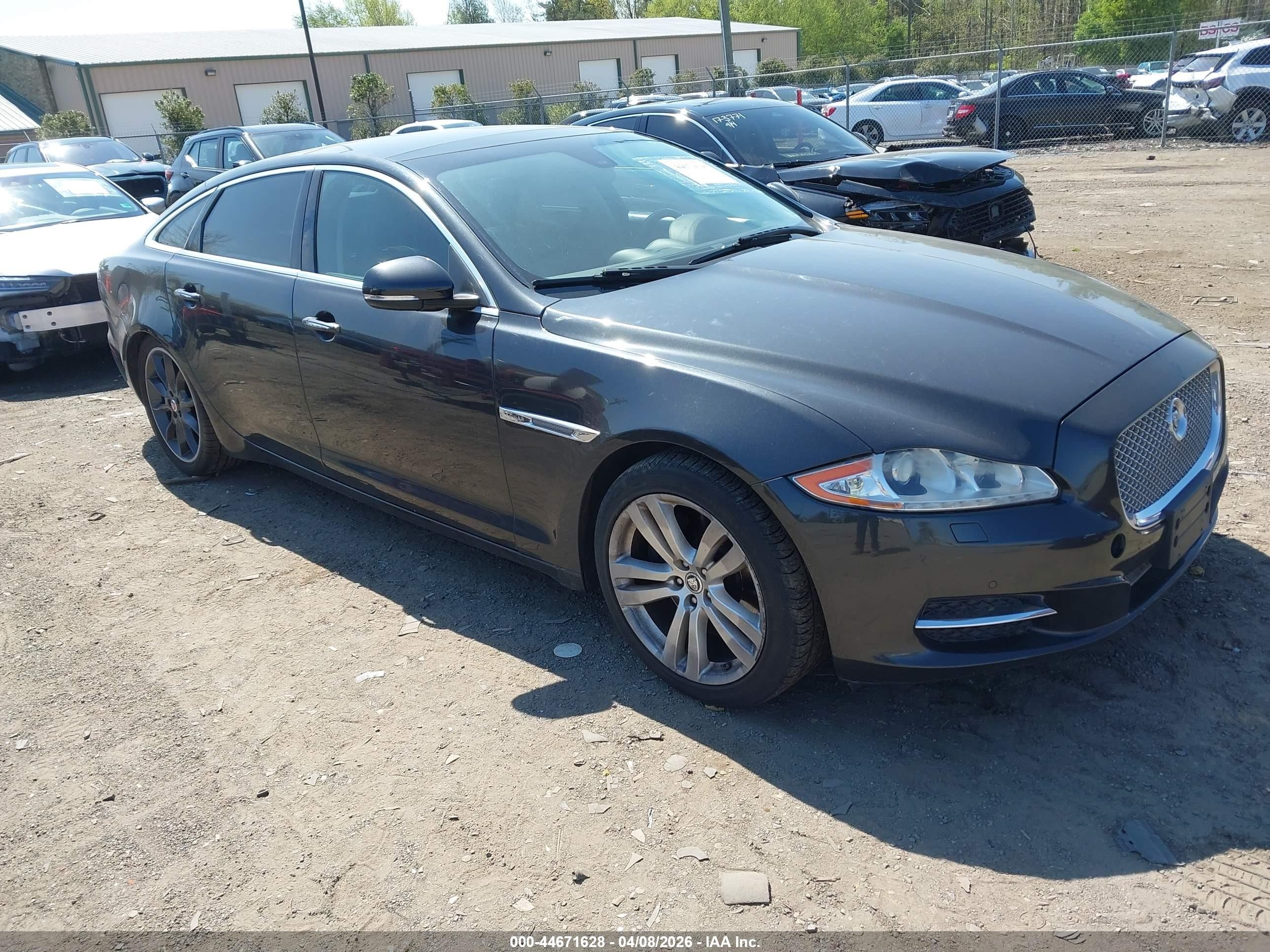 2011 Jaguar XJ XJL, VIN SAJWA2GB6BLV10592 — Пожар