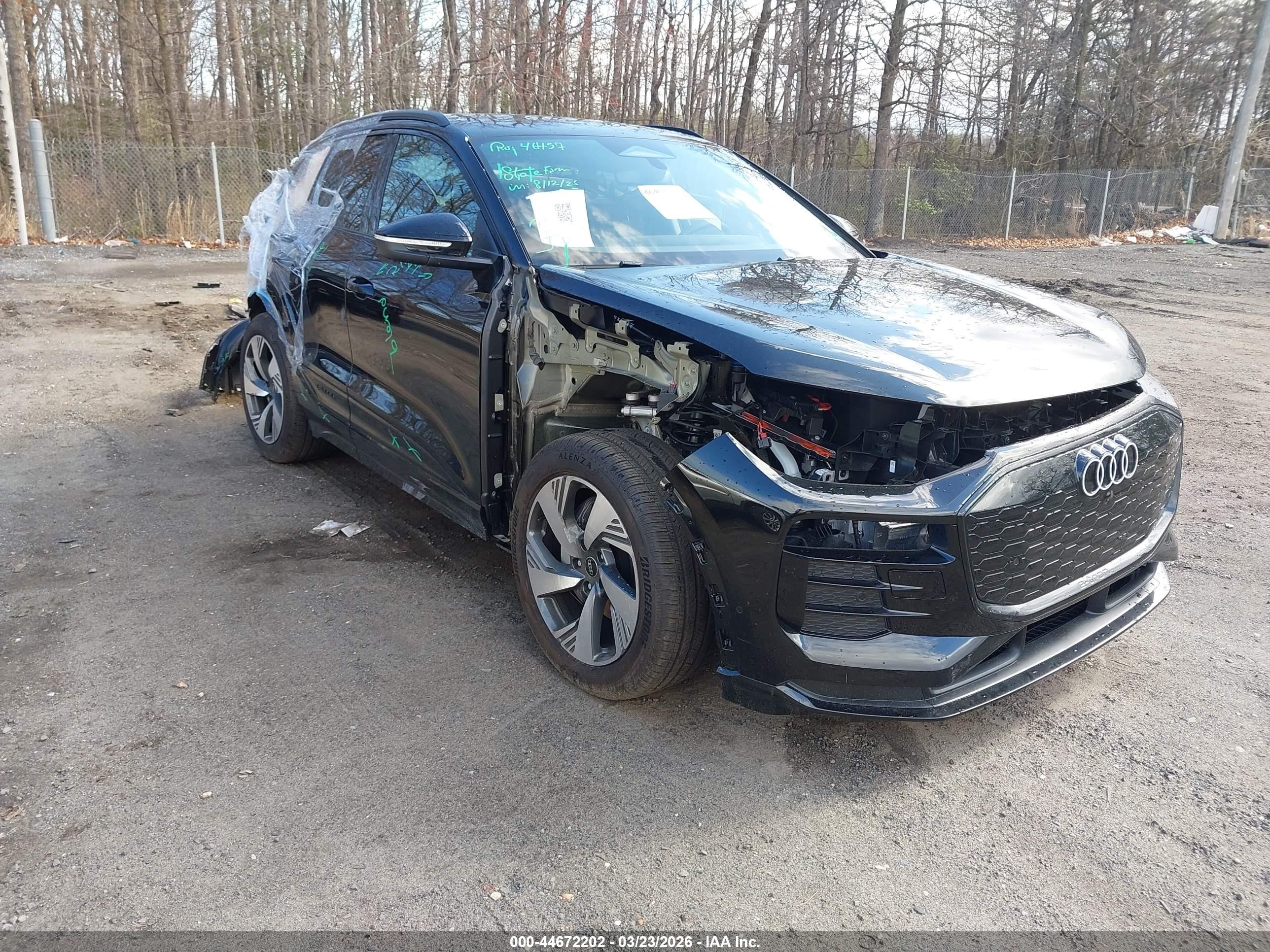 2025 Audi Q6 e-tron Premium Plus, VIN WA124BGF5SA074461 — Front end