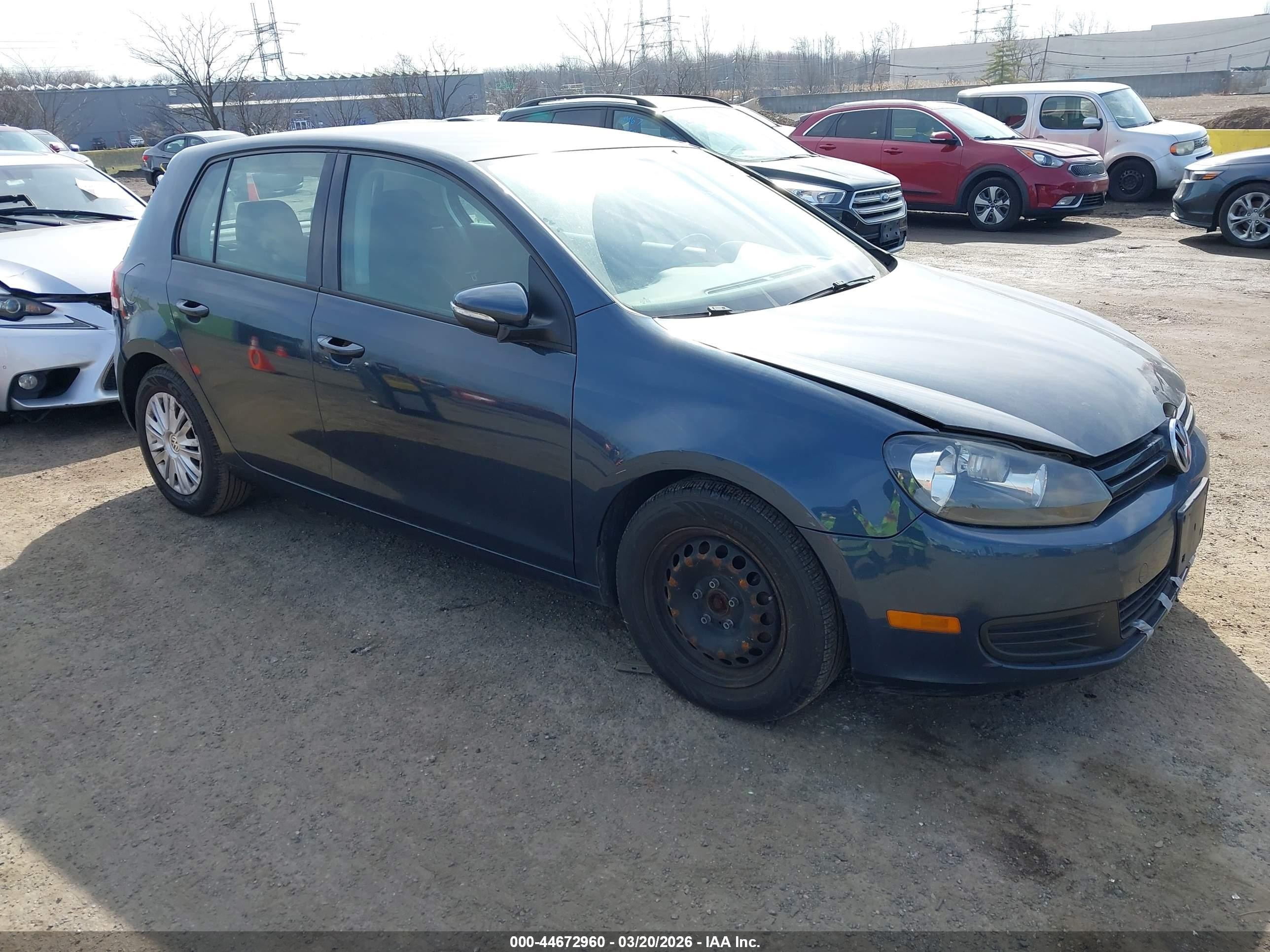 2013 Volkswagen Golf, VIN WVWDB7AJ9DW135508 — Днище