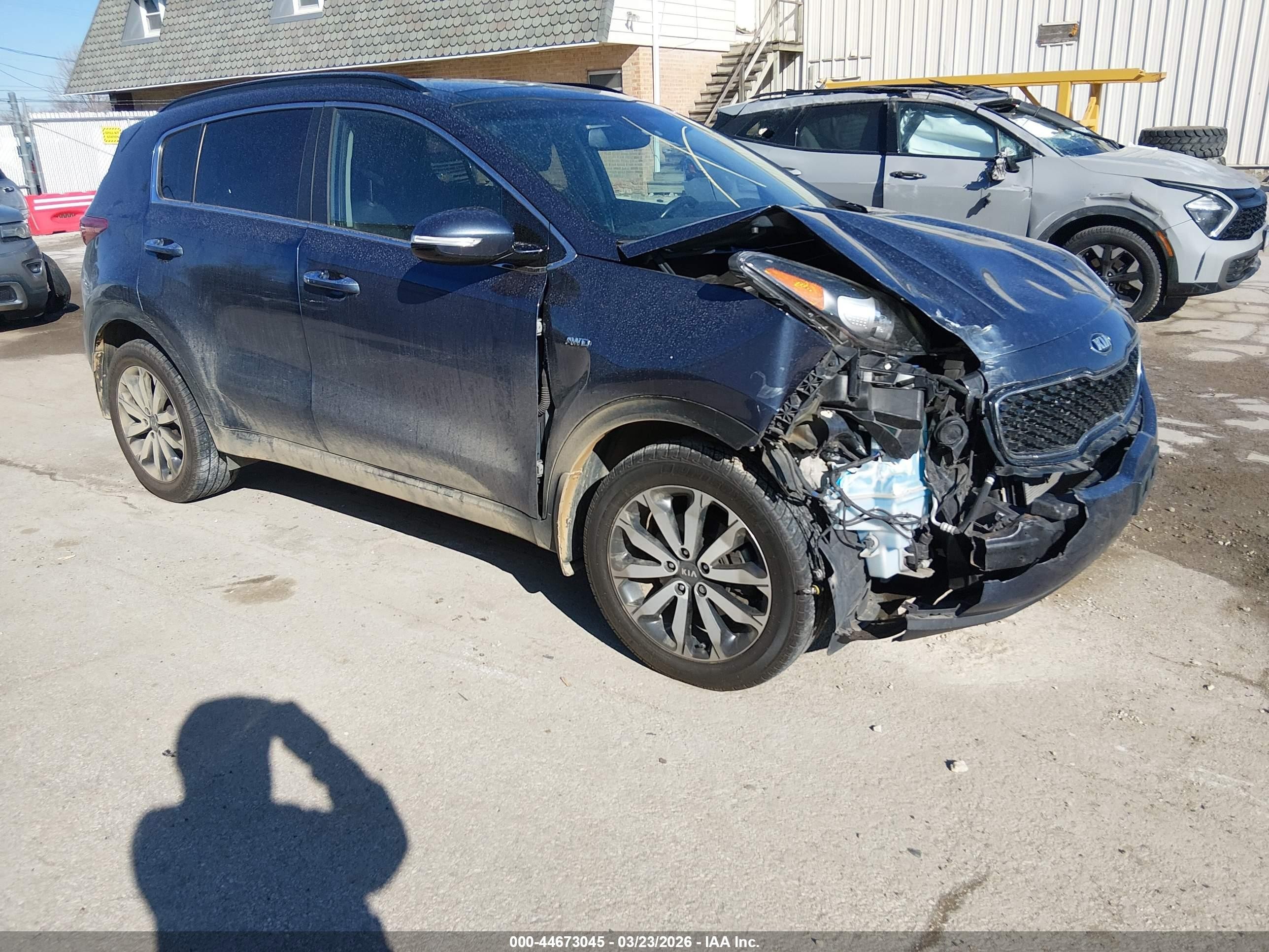 2018 Kia Sportage EX, VIN KNDPNCAC1J7396457 — Frame damage