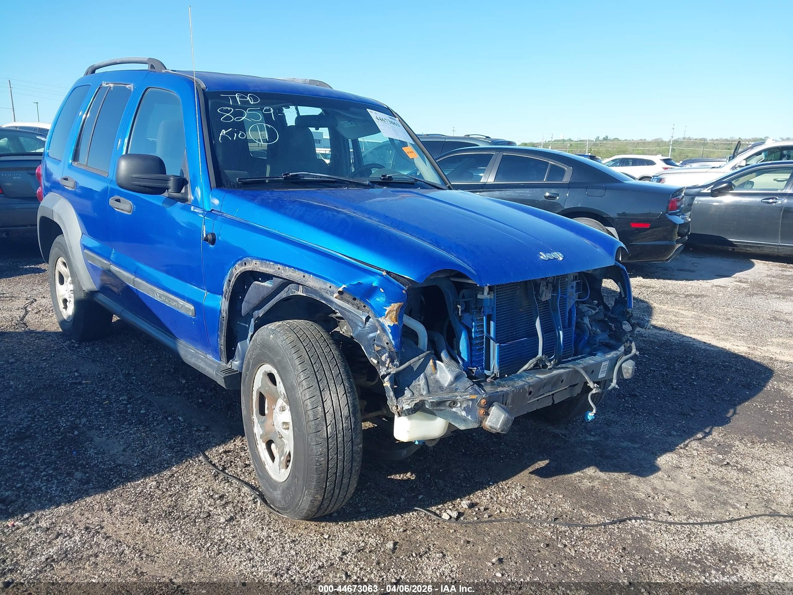 2006 Jeep Liberty Sport, VIN 1J4GL48K36W181579 — Side