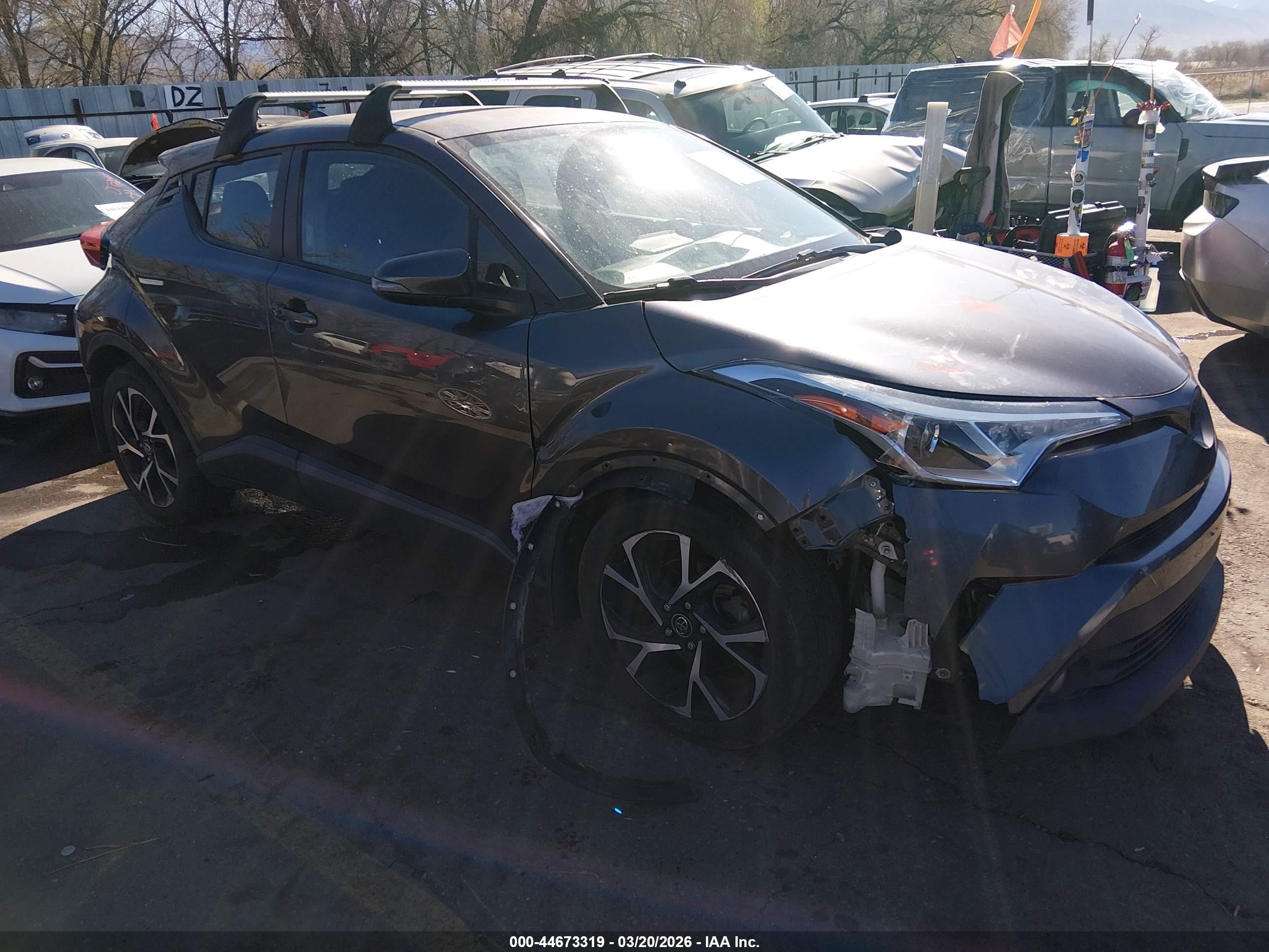 2018 Toyota C-HR XLE Premium, VIN NMTKHMBX1JR004378 — Auction photo