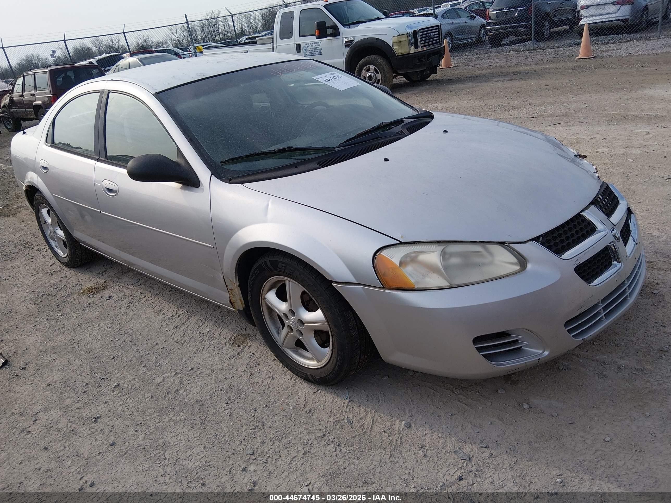 2006 Dodge Stratus SXT, VIN 1B3EL46X06N185219 — Перед
