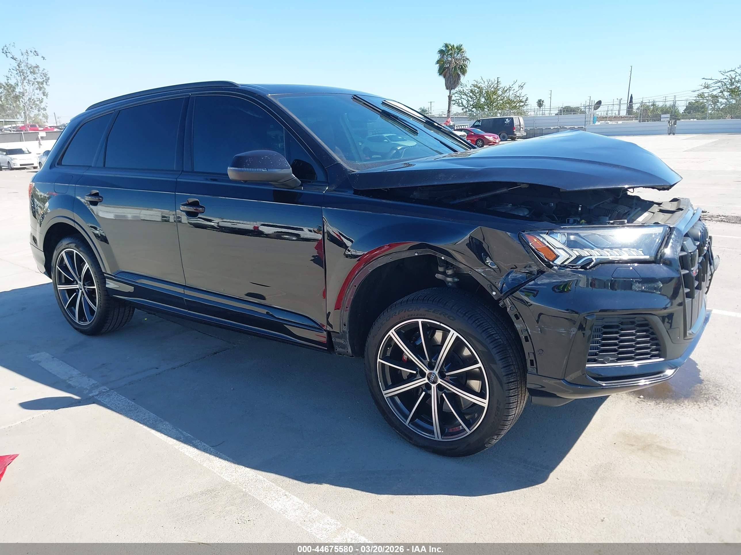 2020 Audi SQ7, VIN WA1VWAF73LD013377 — Front end
