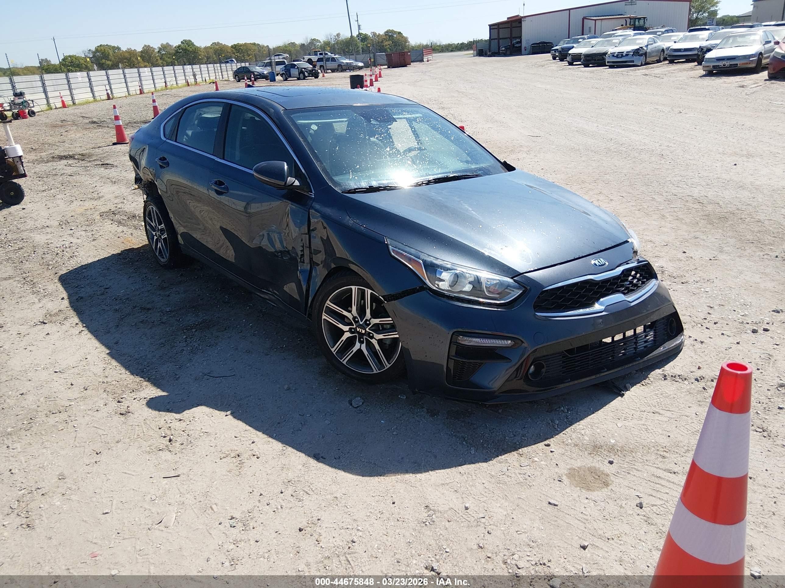2021 Kia Forte EX, VIN 3KPF54ADXME282813 — Side