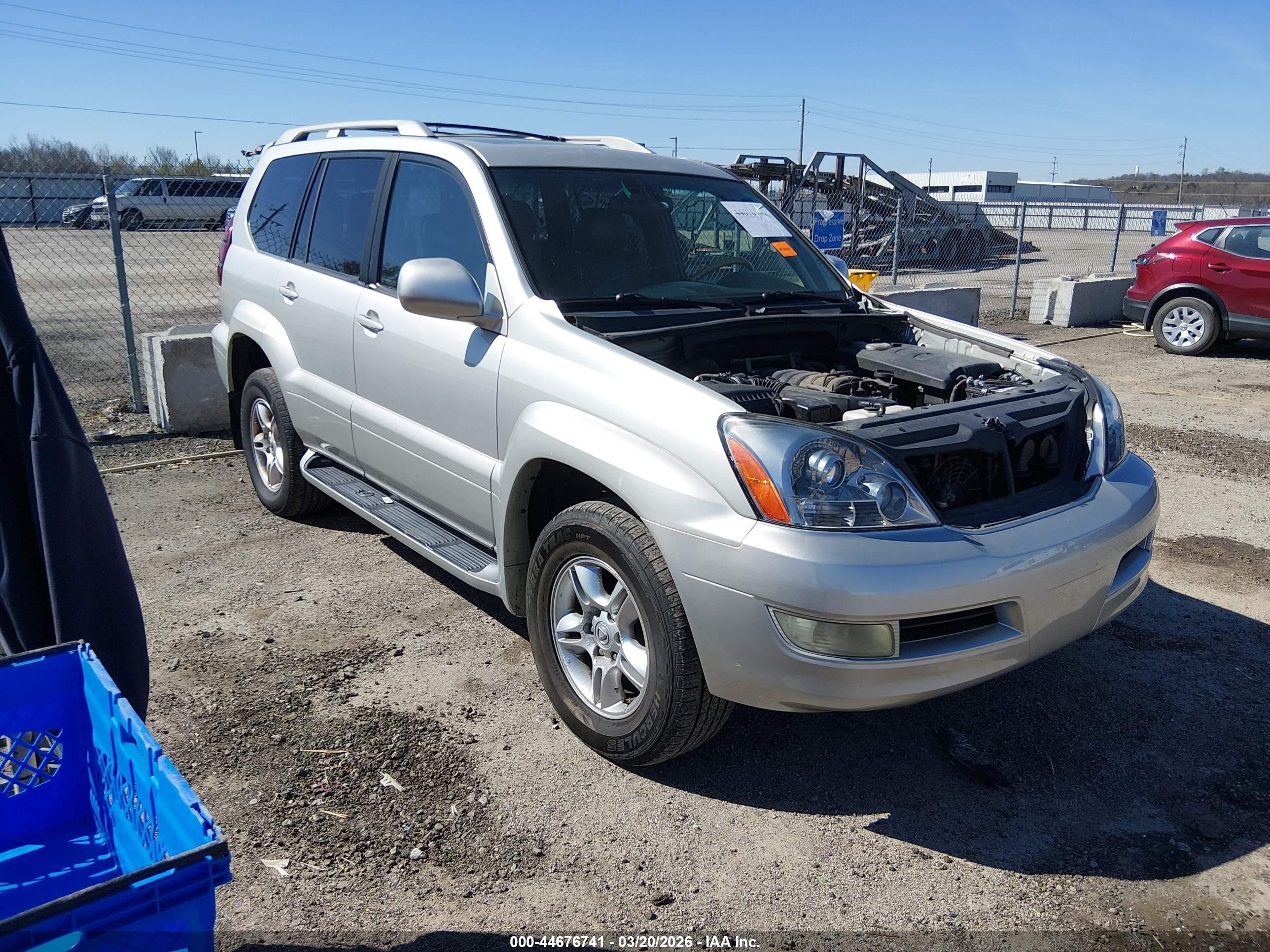 2005 Lexus GX 470, VIN JTJBT20X550078125 — Перед