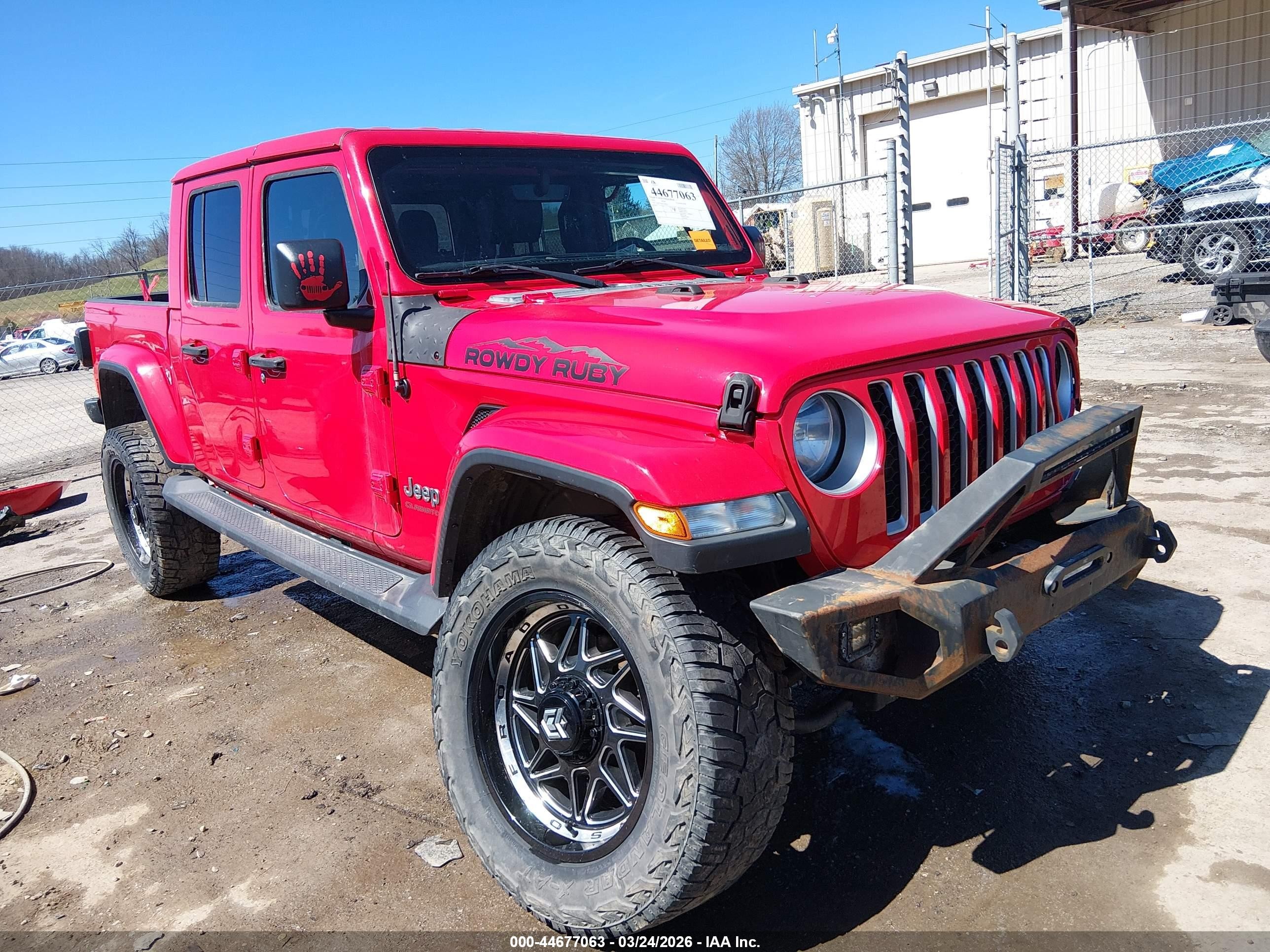 2020 Jeep Gladiator Overland, VIN 1C6HJTFG6LL189222 — Front end