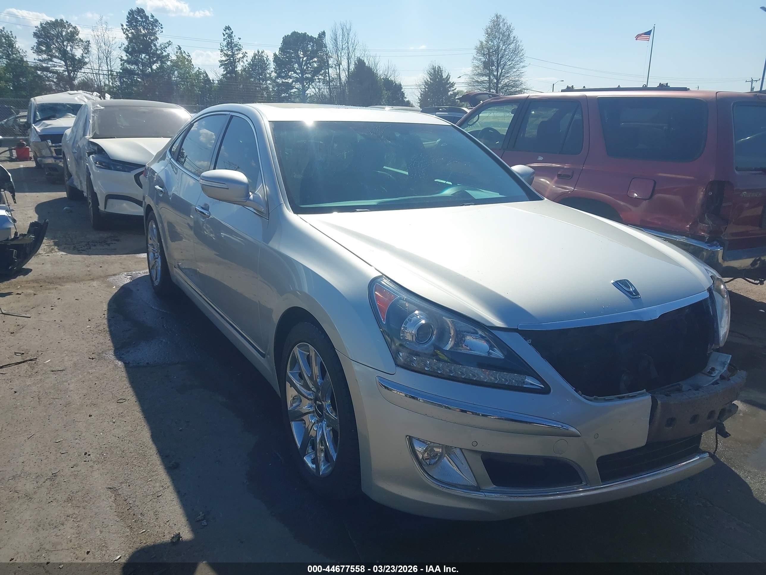 2012 Hyundai Equus Signature, VIN KMHGH4JH4CU054512 — Front end