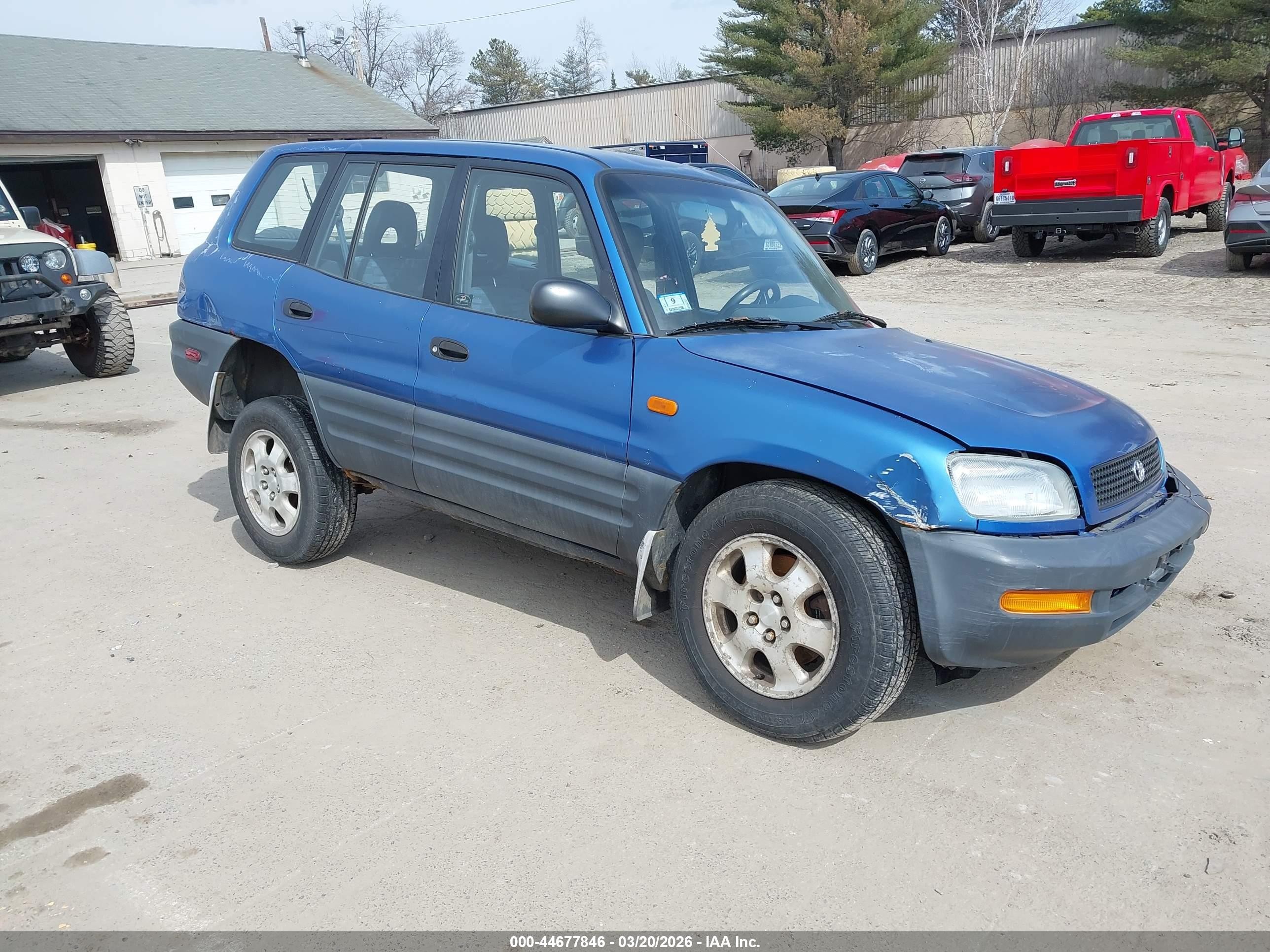 1997 Toyota RAV4, VIN JT3HP10VXV0126278 — Front end