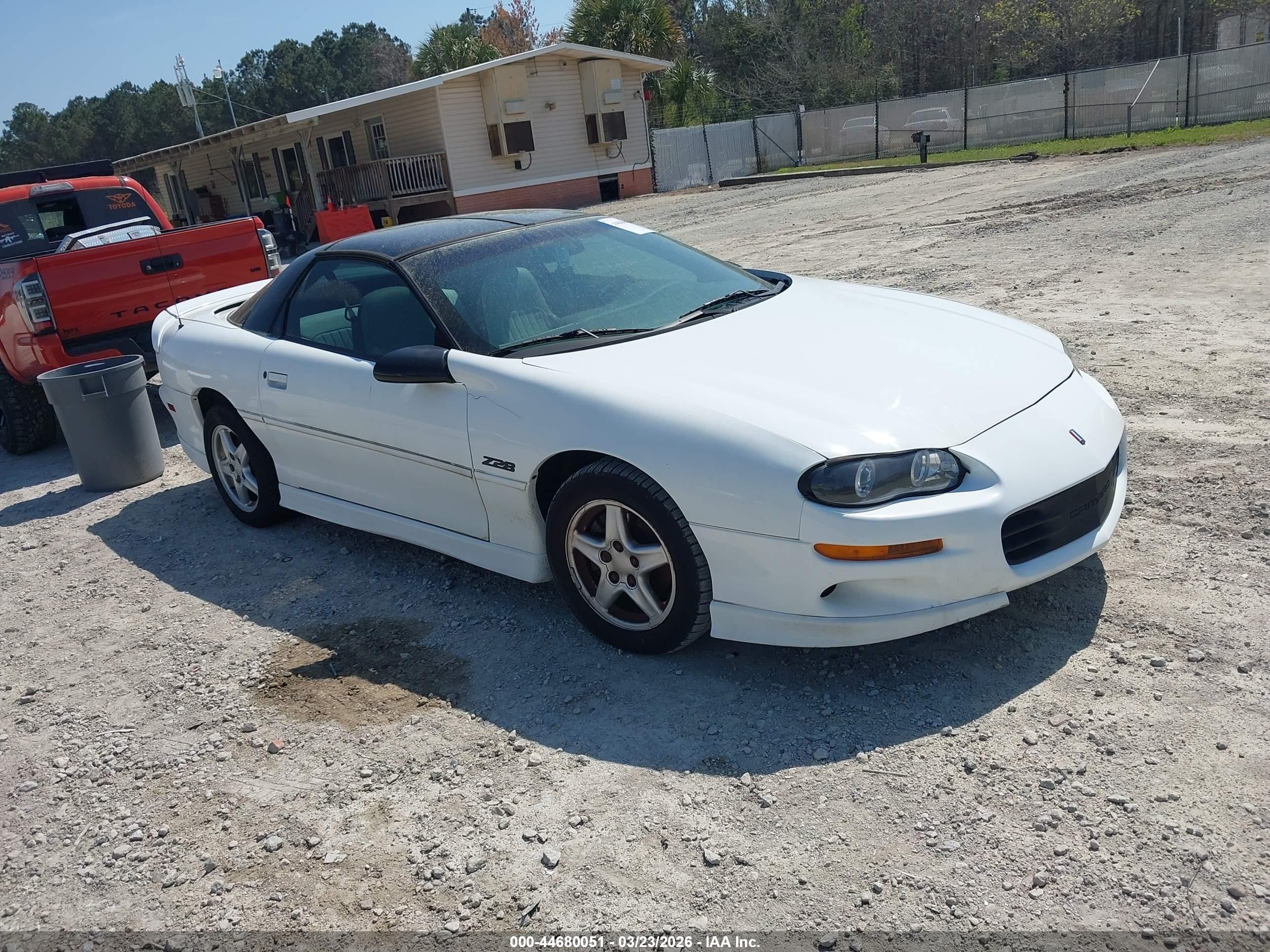 1999 Chevrolet Camaro Z28, VIN 2G1FP22G2X2107399 — Normal wear
