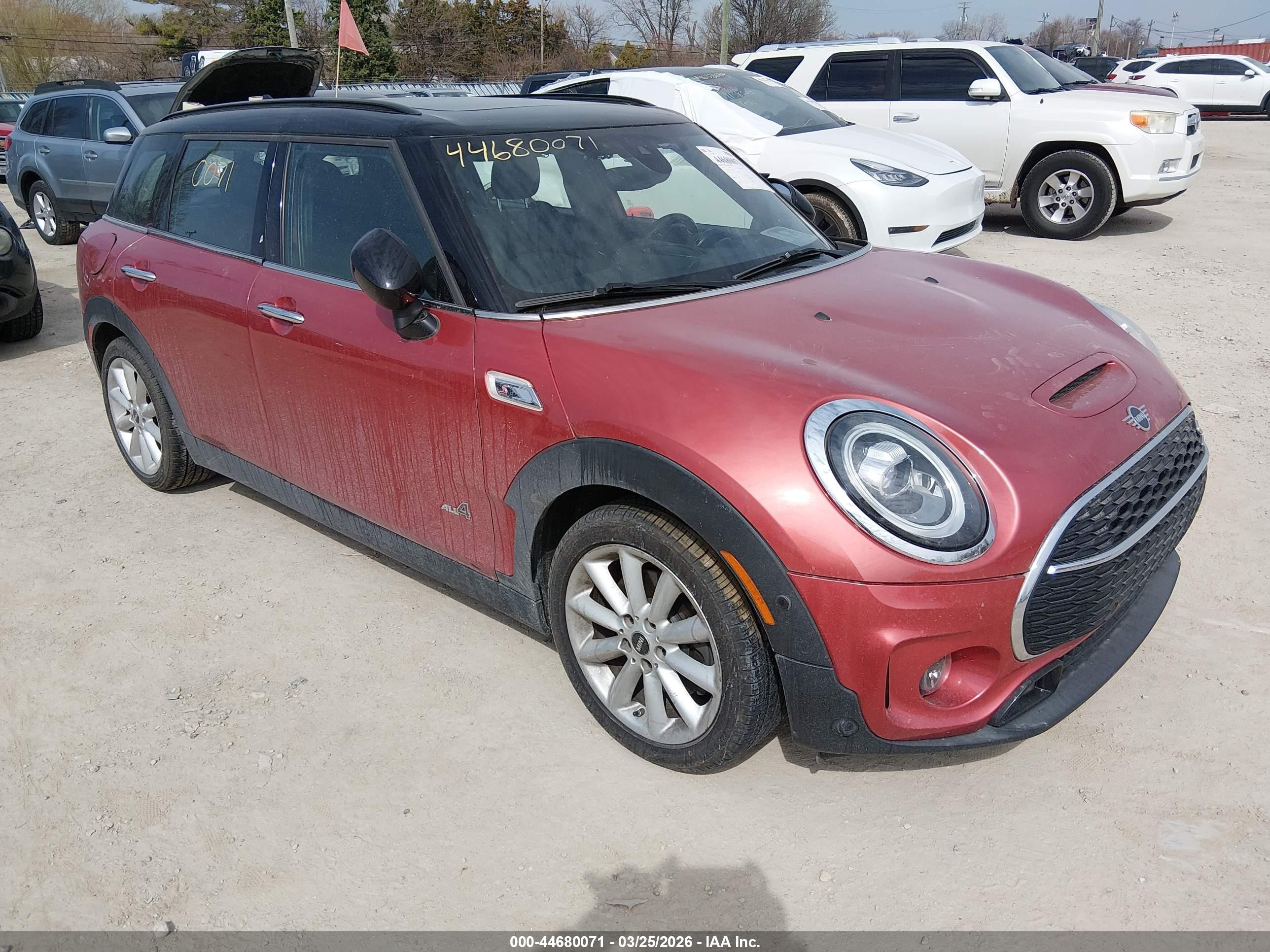 2020 MINI Clubman Cooper S, VIN WMWXJ1C00L2L68715 — Не указано