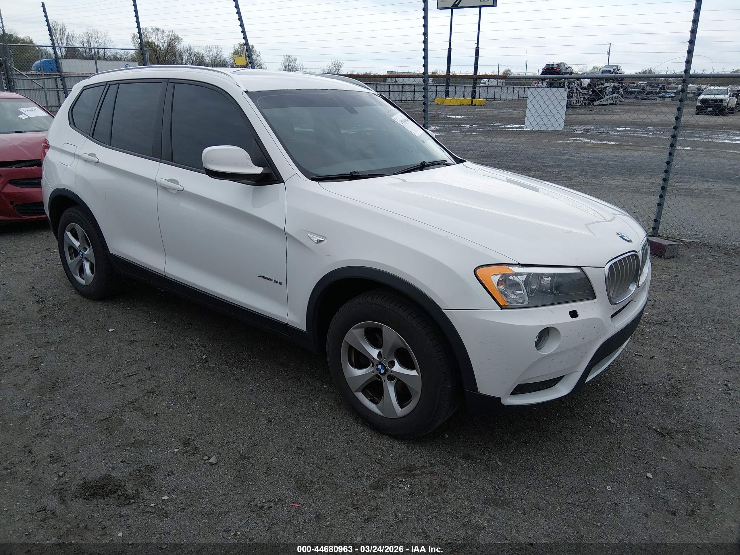 2012 BMW X3 28i, VIN 5UXWX5C51CL727417 — Перед