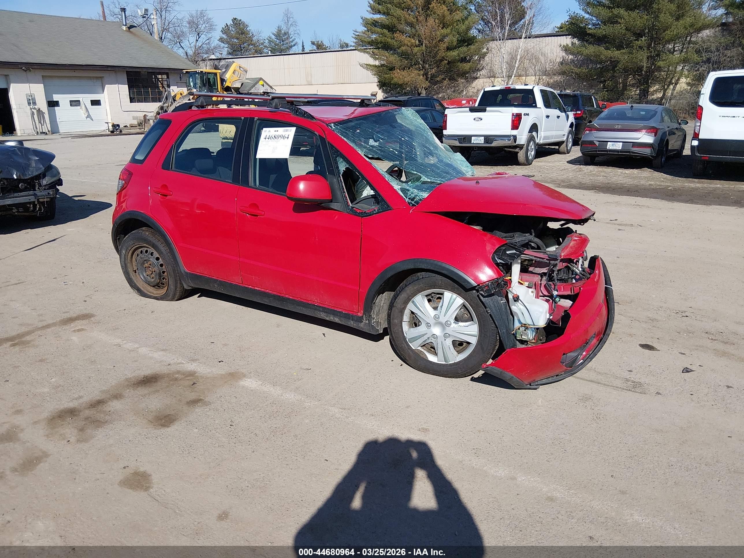 2010 Suzuki SX4, VIN JS2YB5A39A6300322 — Front end
