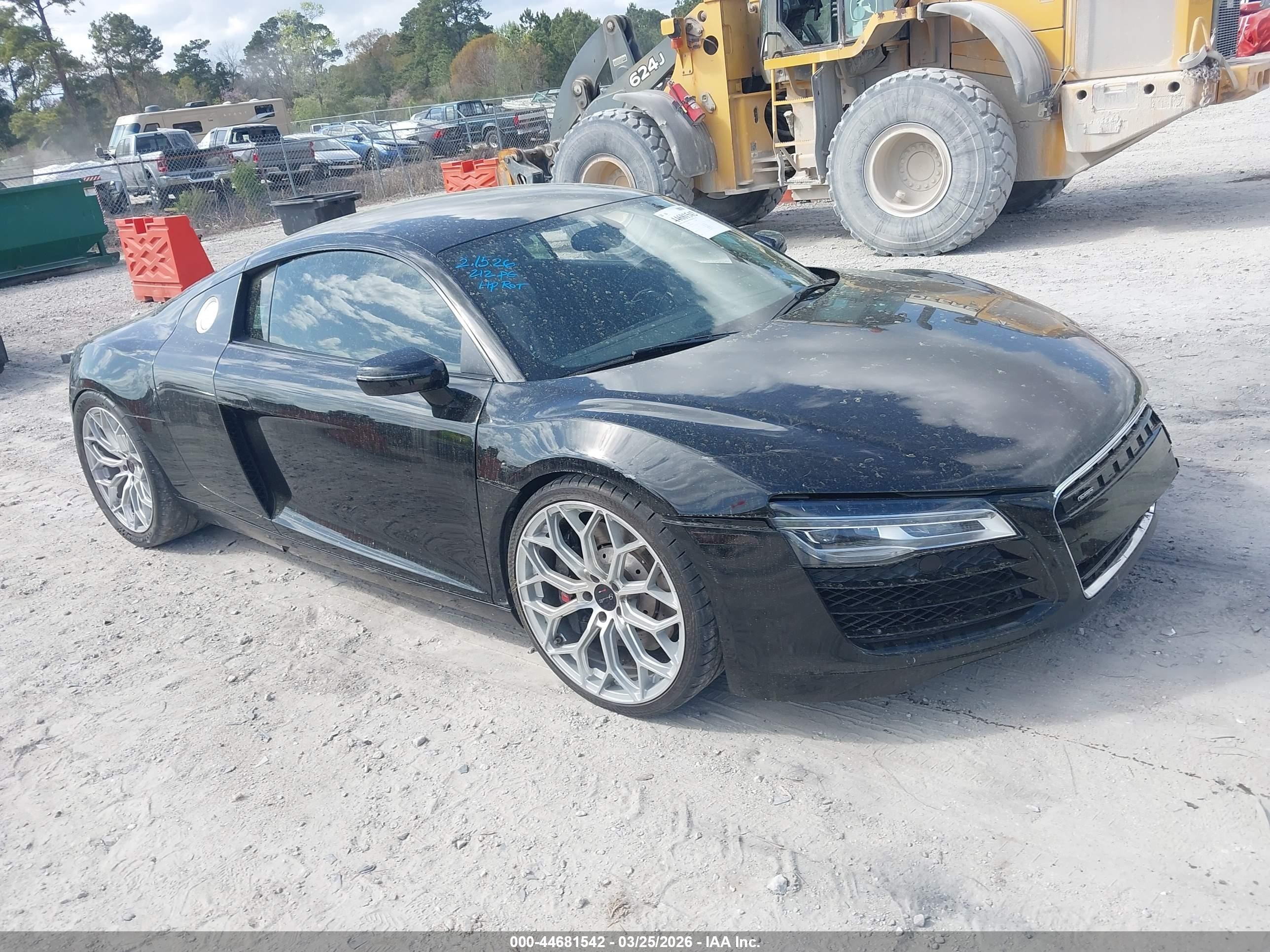 2015 Audi R8, VIN WUAAUAFG4F7001738 — All over