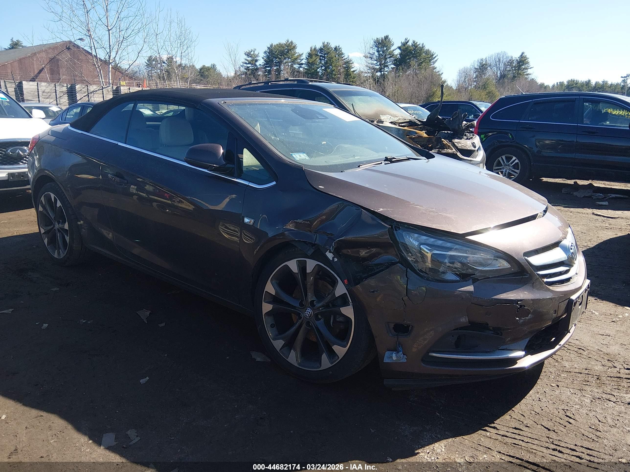 2017 Buick Cascada Premium, VIN W04WH3N55HG003658 — Front end