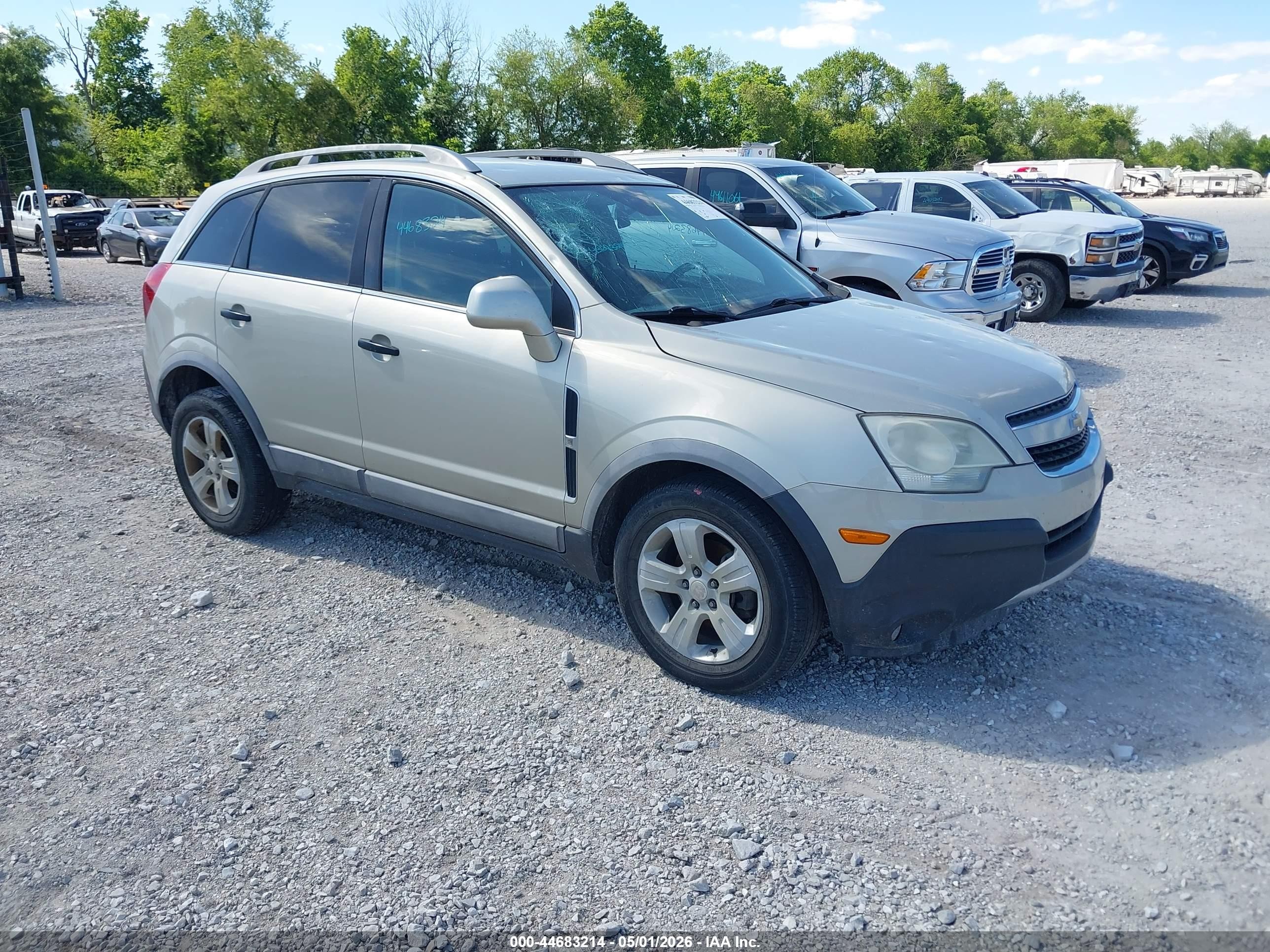 2013 Chevrolet Captiva Sport LS, VIN 3GNAL2EK5DS612427 — Front end