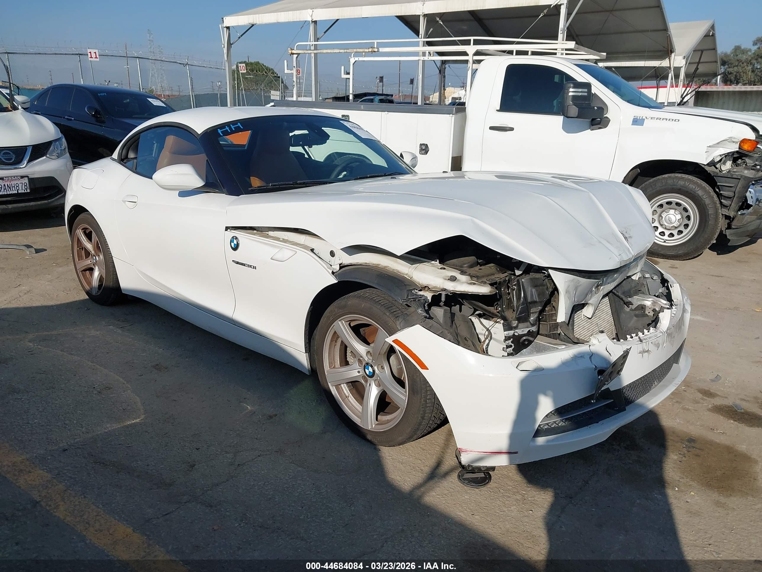 2011 BMW Z4 sDrive30i, VIN WBALM5C59BE378679 — Front end